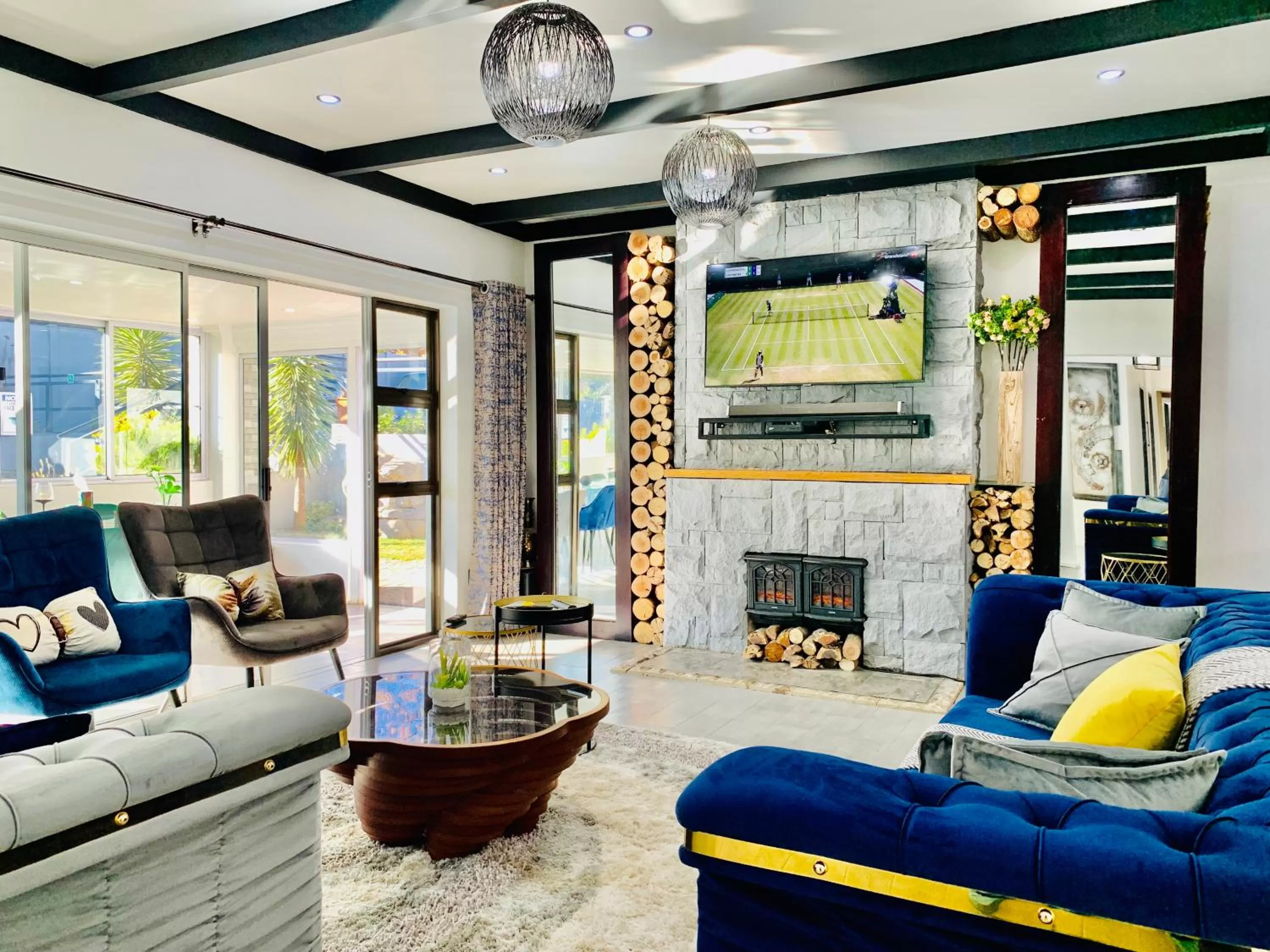 Seating Area in 24 On Basil Inventive suites