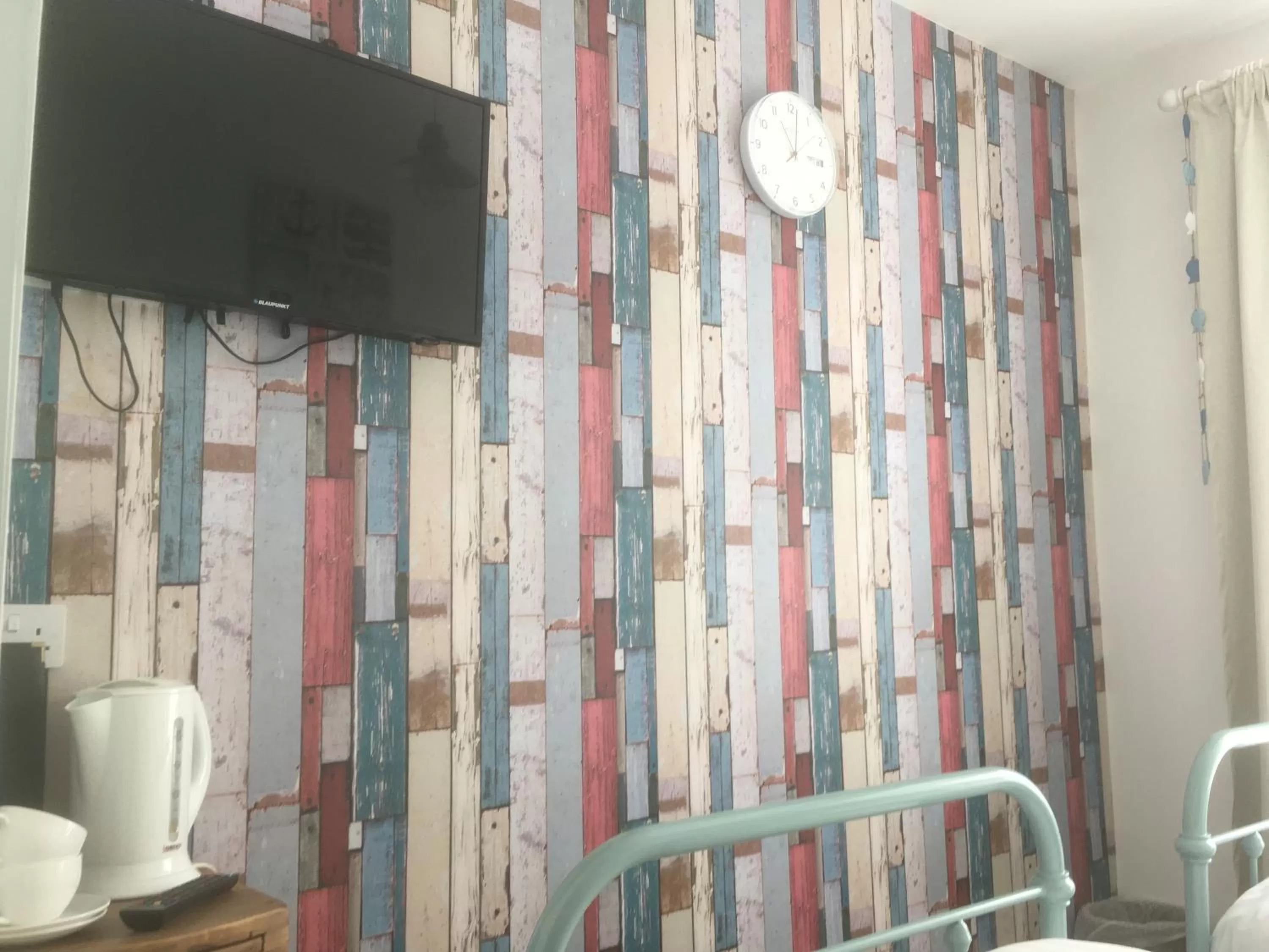 TV and multimedia in Portreath Arms