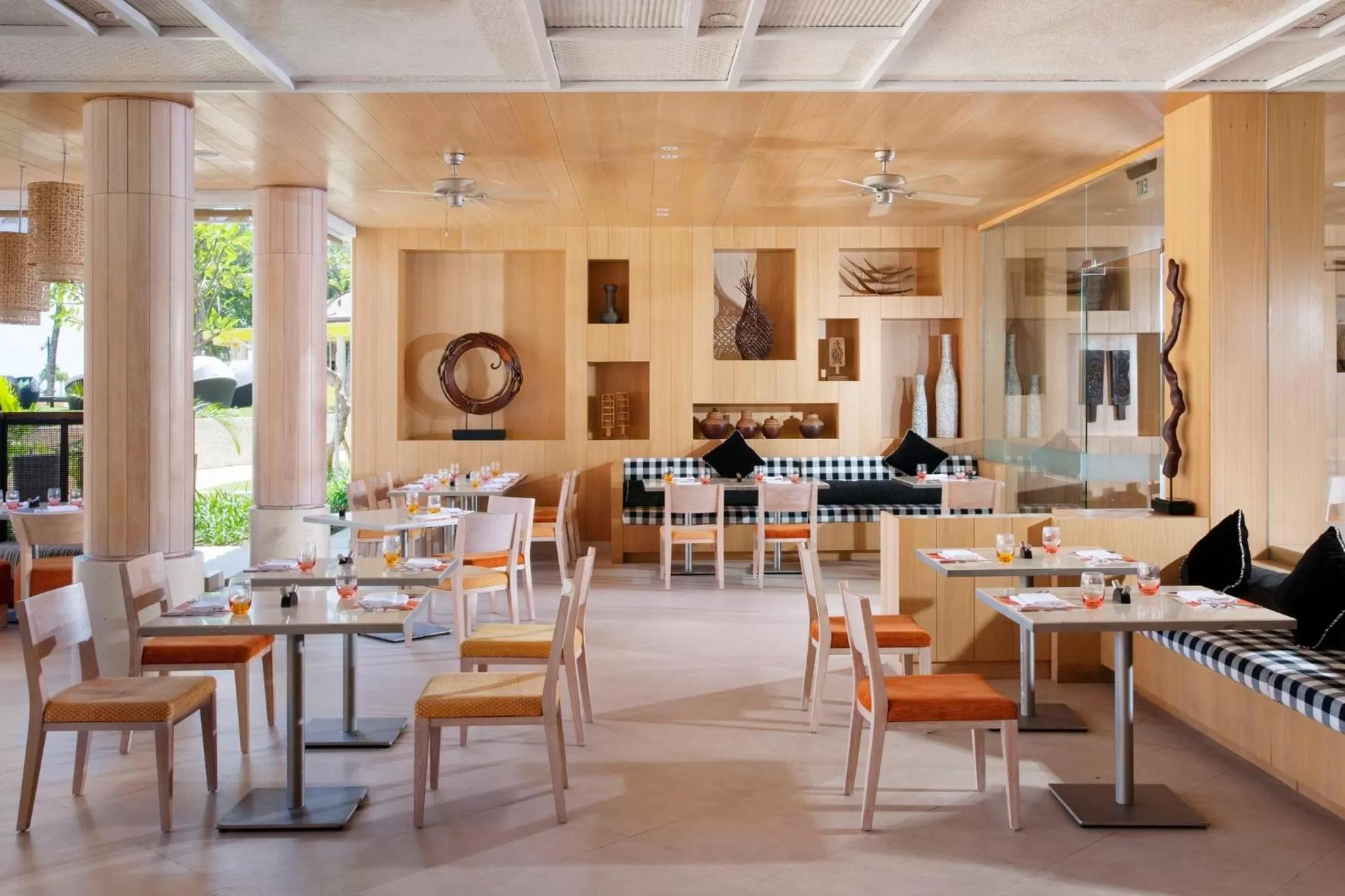 Restaurant/places to eat in Holiday Inn Resort Baruna Bali by IHG