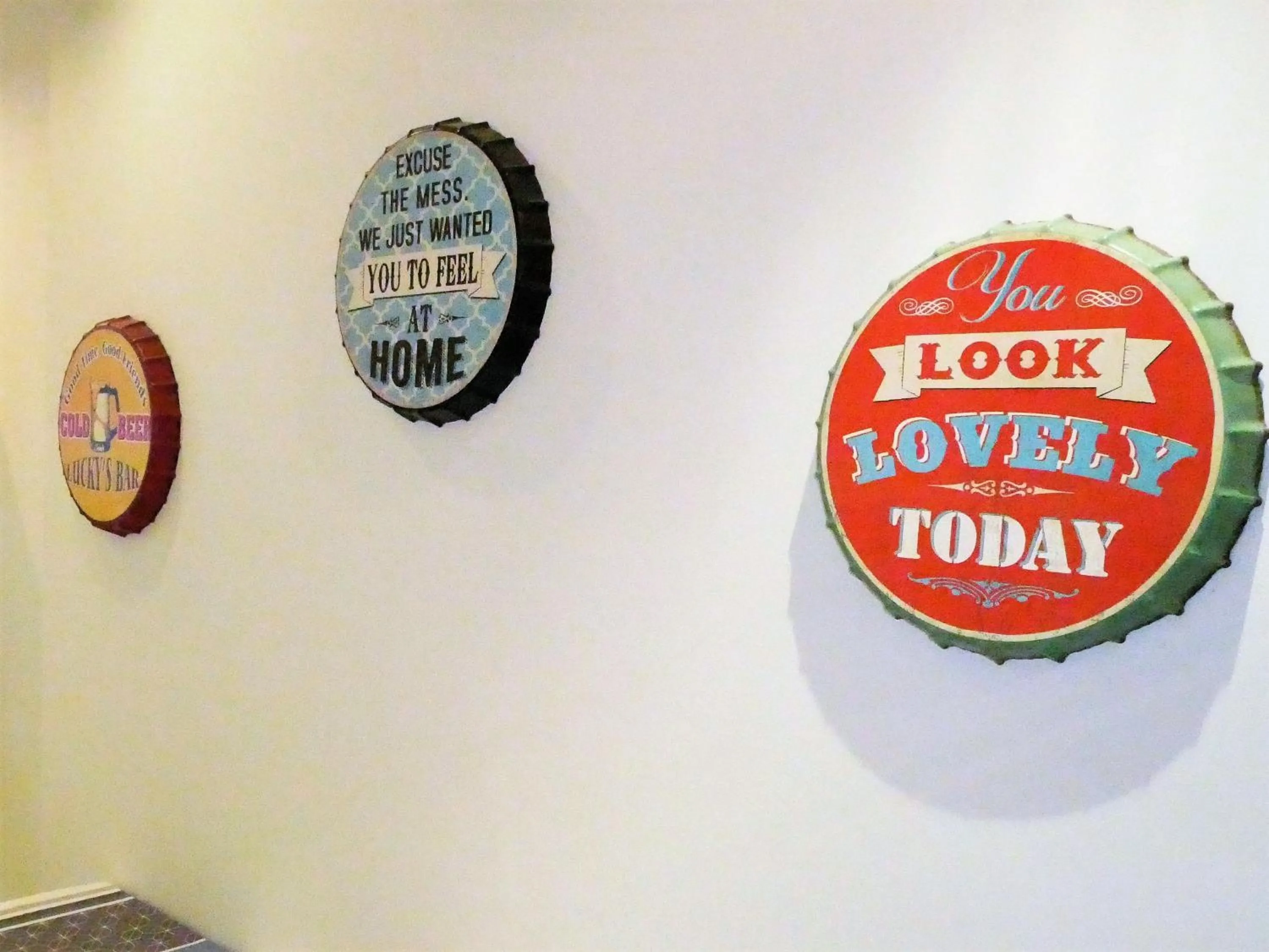 Decorative detail in L'Oriflamme