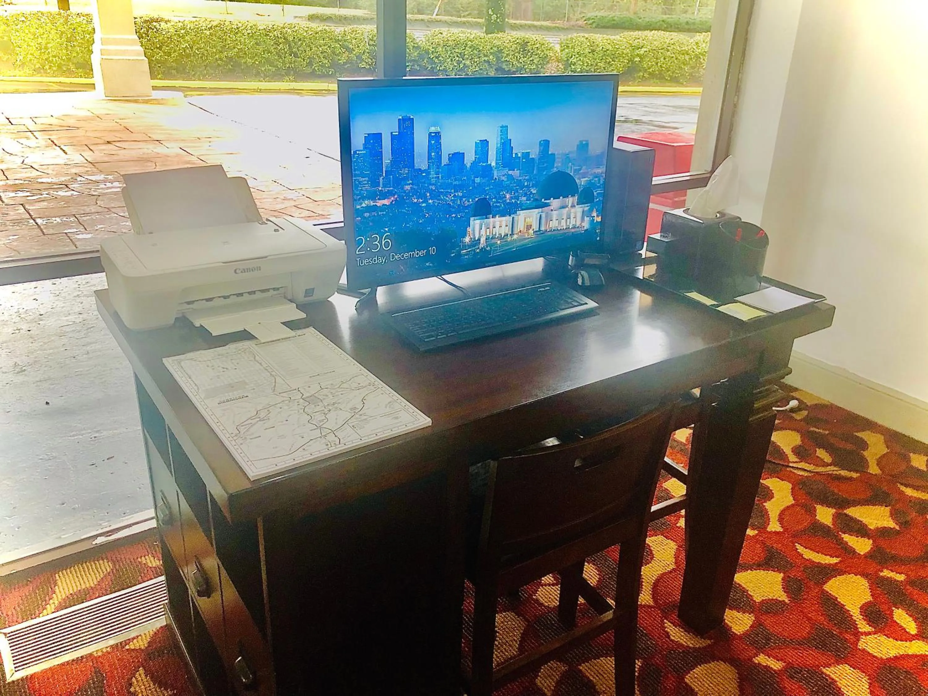 TV and multimedia in Ramada by Wyndham Birmingham Airport