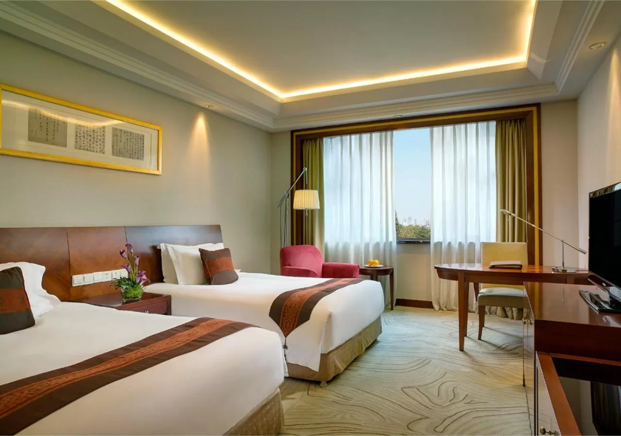 Superior Twin Room with City View in Sofitel Hangzhou Westlake
