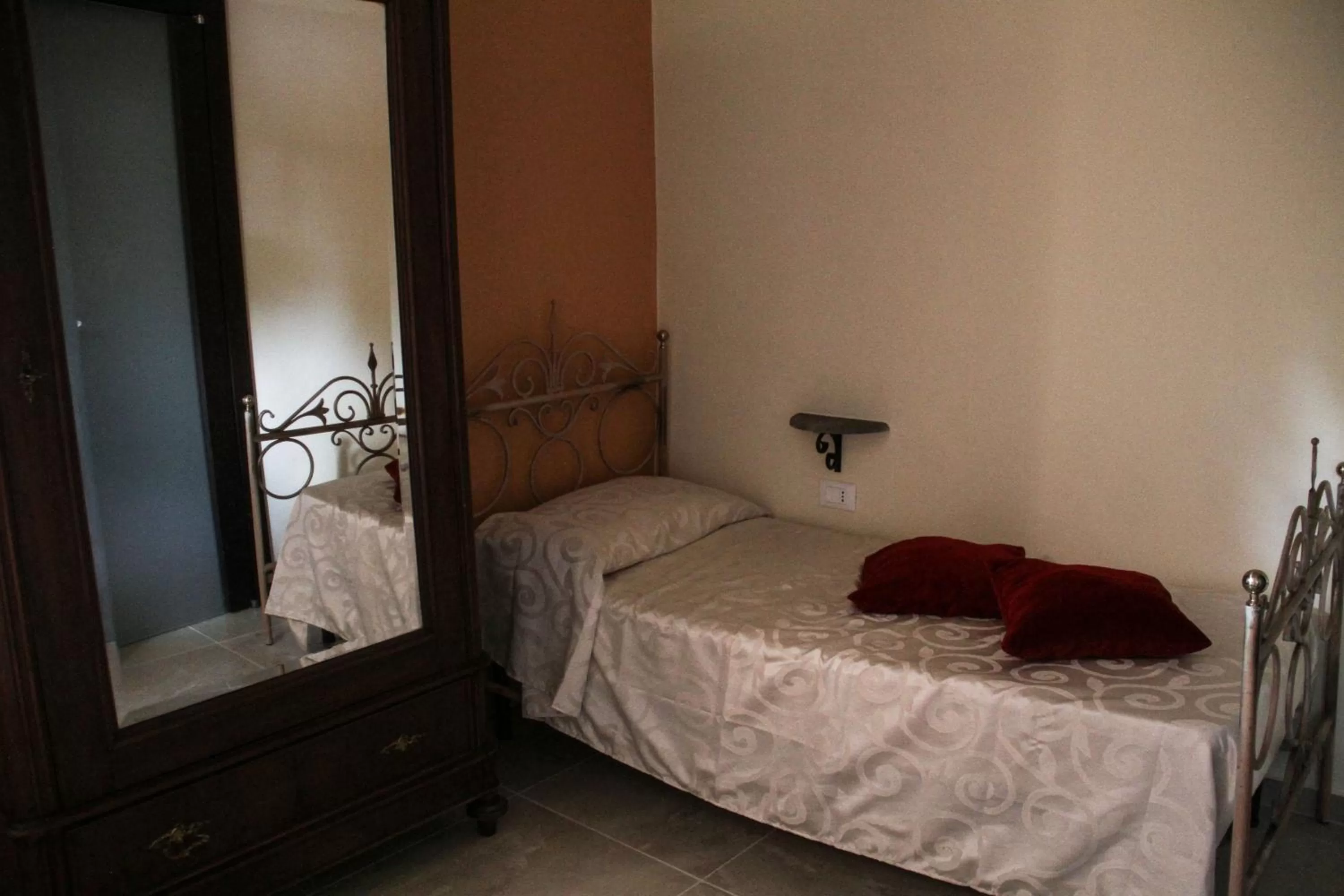 Bed in B&B Scipponate