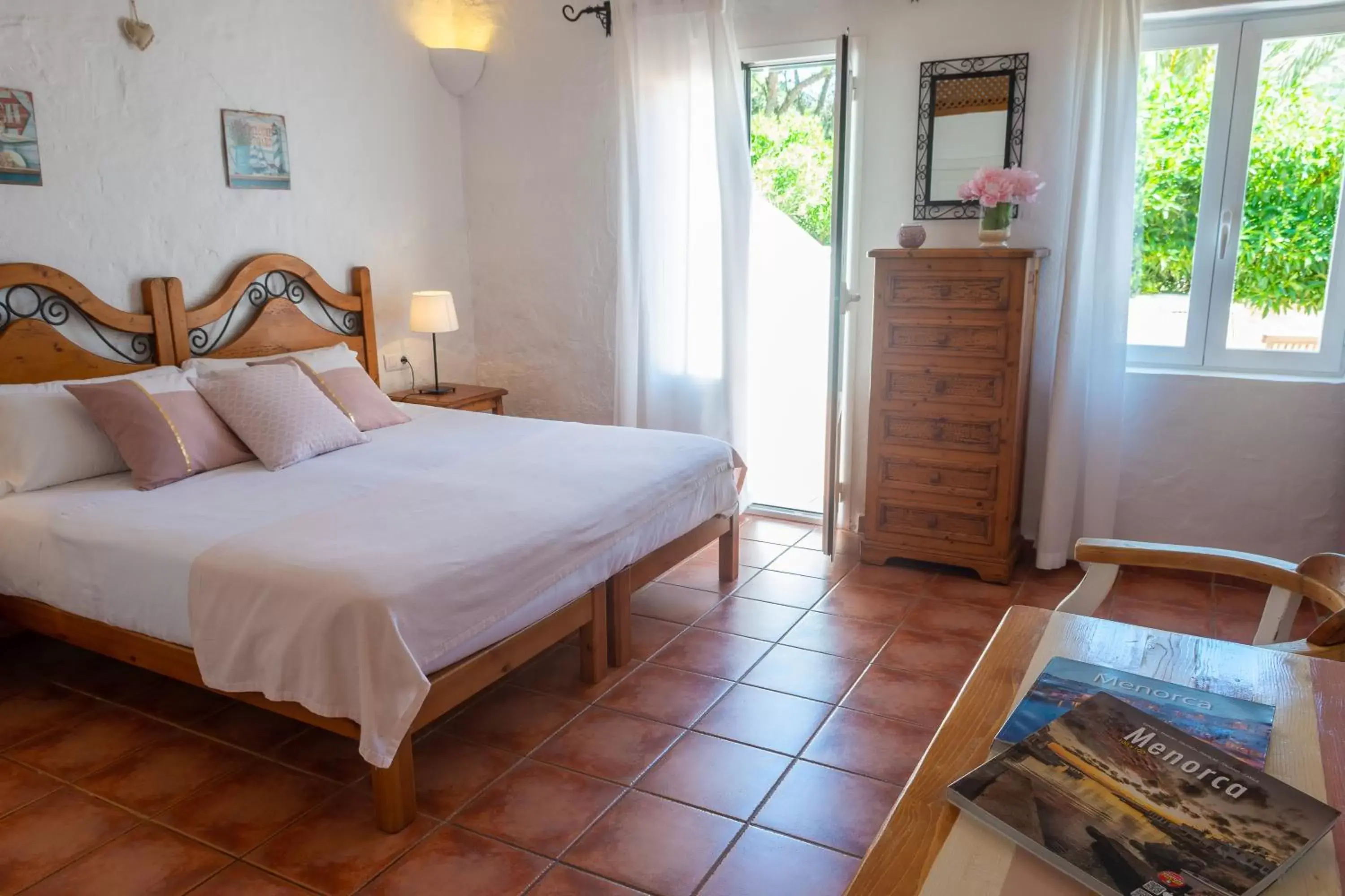 Family Suite in Agroturismo Binissafullet Vell Family Suite in Agroturismo Binissafullet Vell