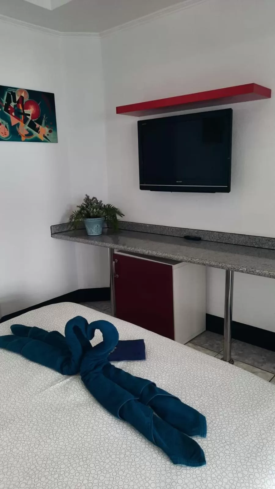 oven, TV/Entertainment Center in Swiss Food Restaurant and room for rent