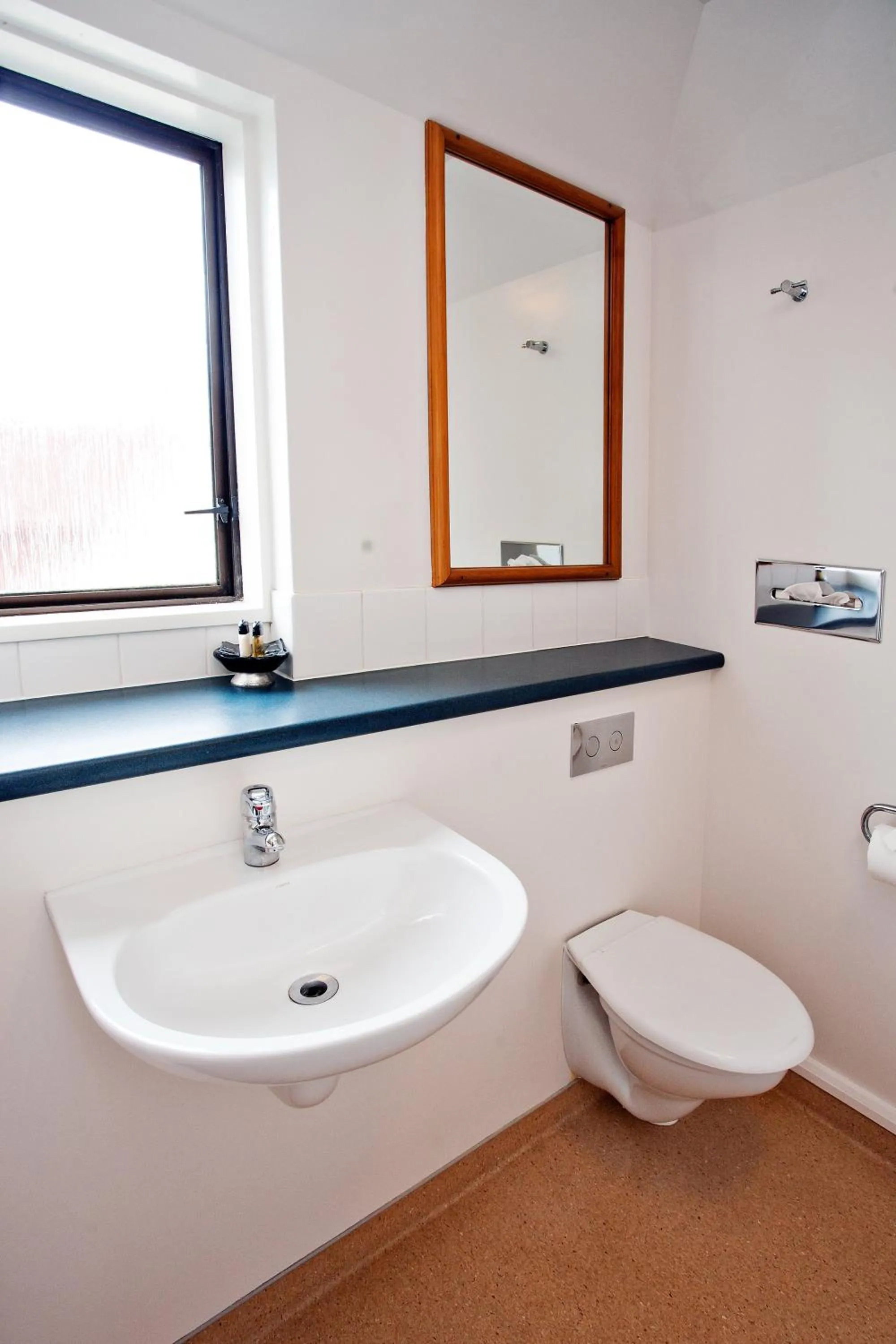 Toilet in Cable Court Motel