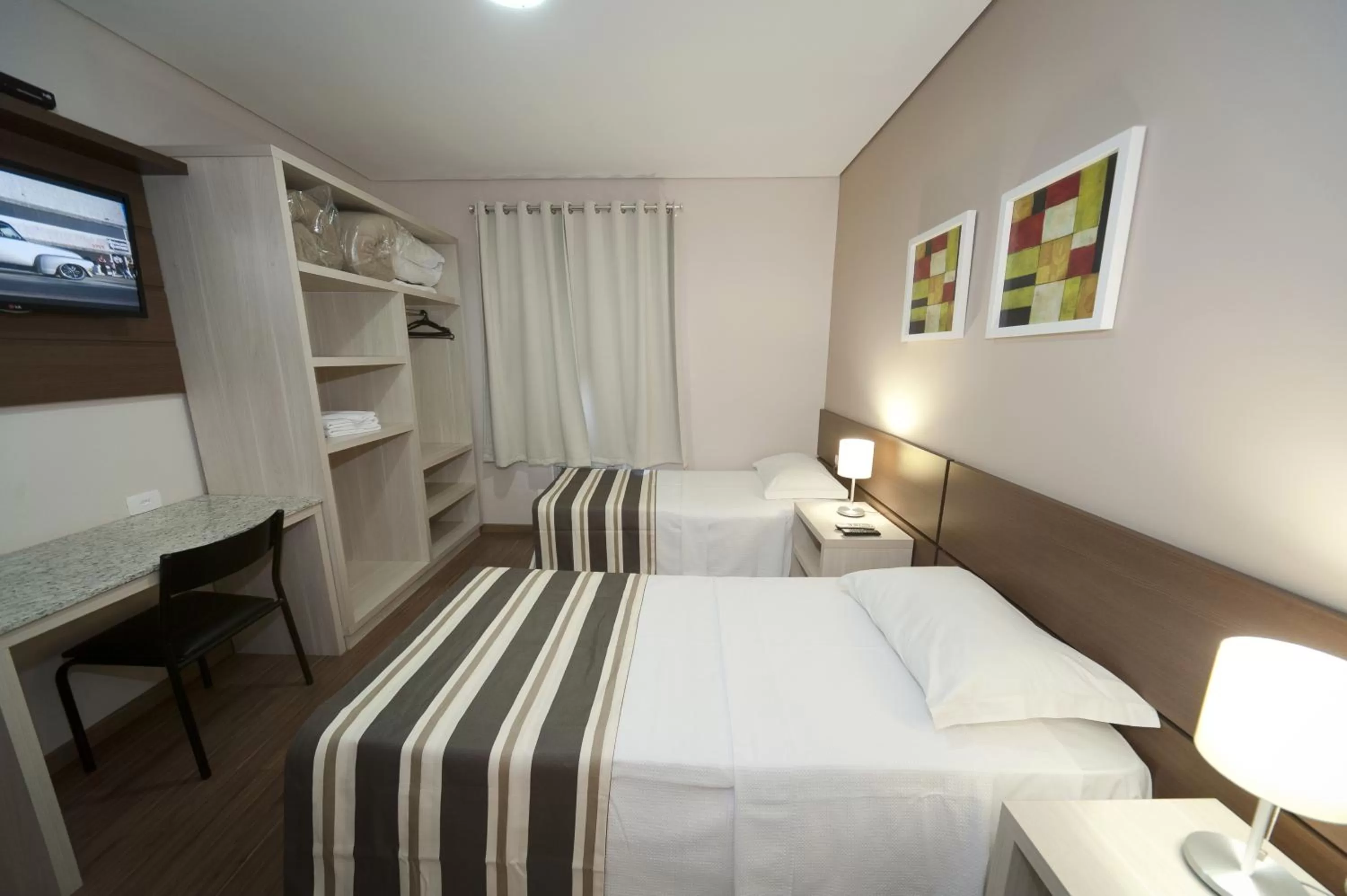 Bedroom, Bed in Hotel Sol By MRHotelaria