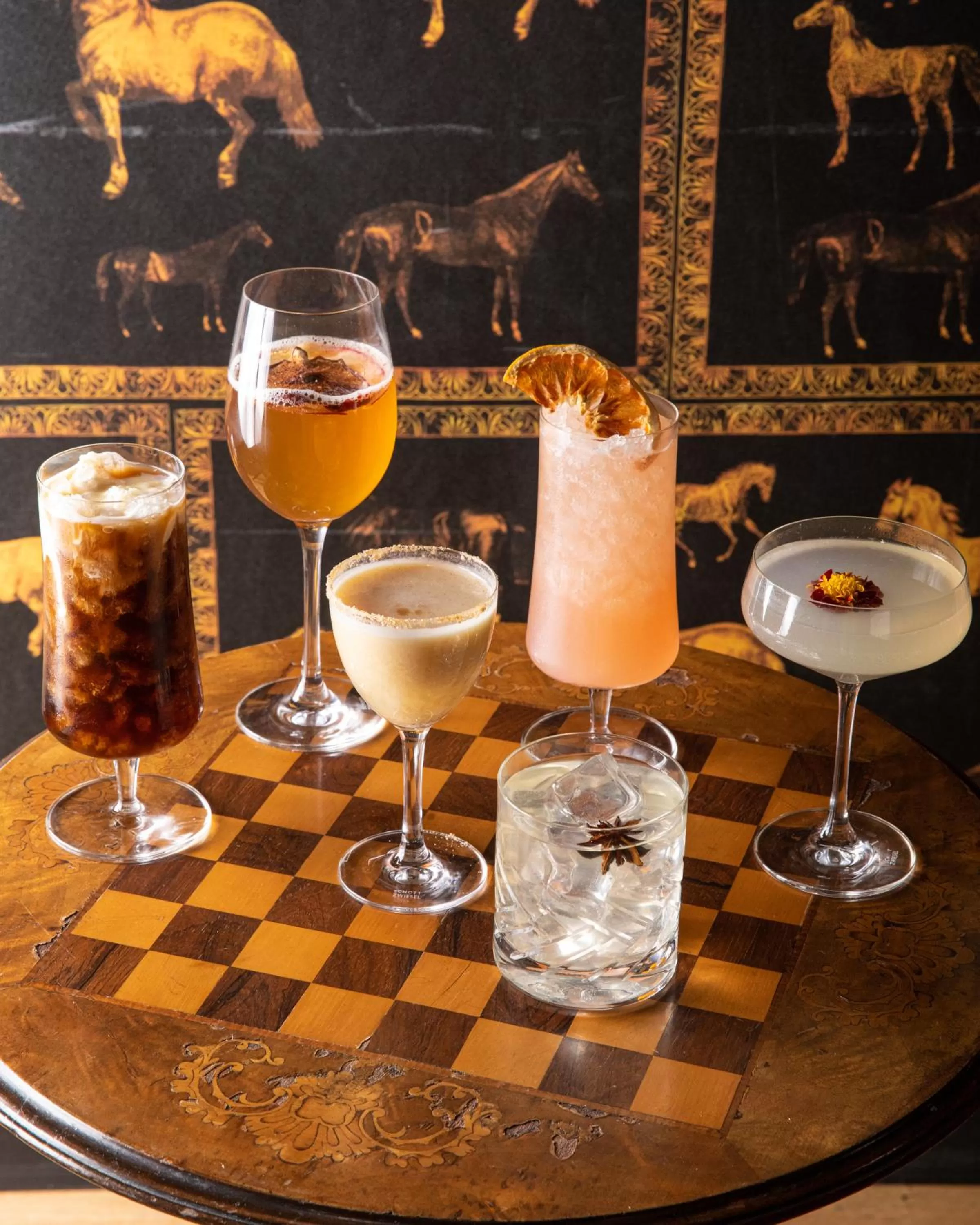 Lounge or bar in Virgin Hotels New Orleans