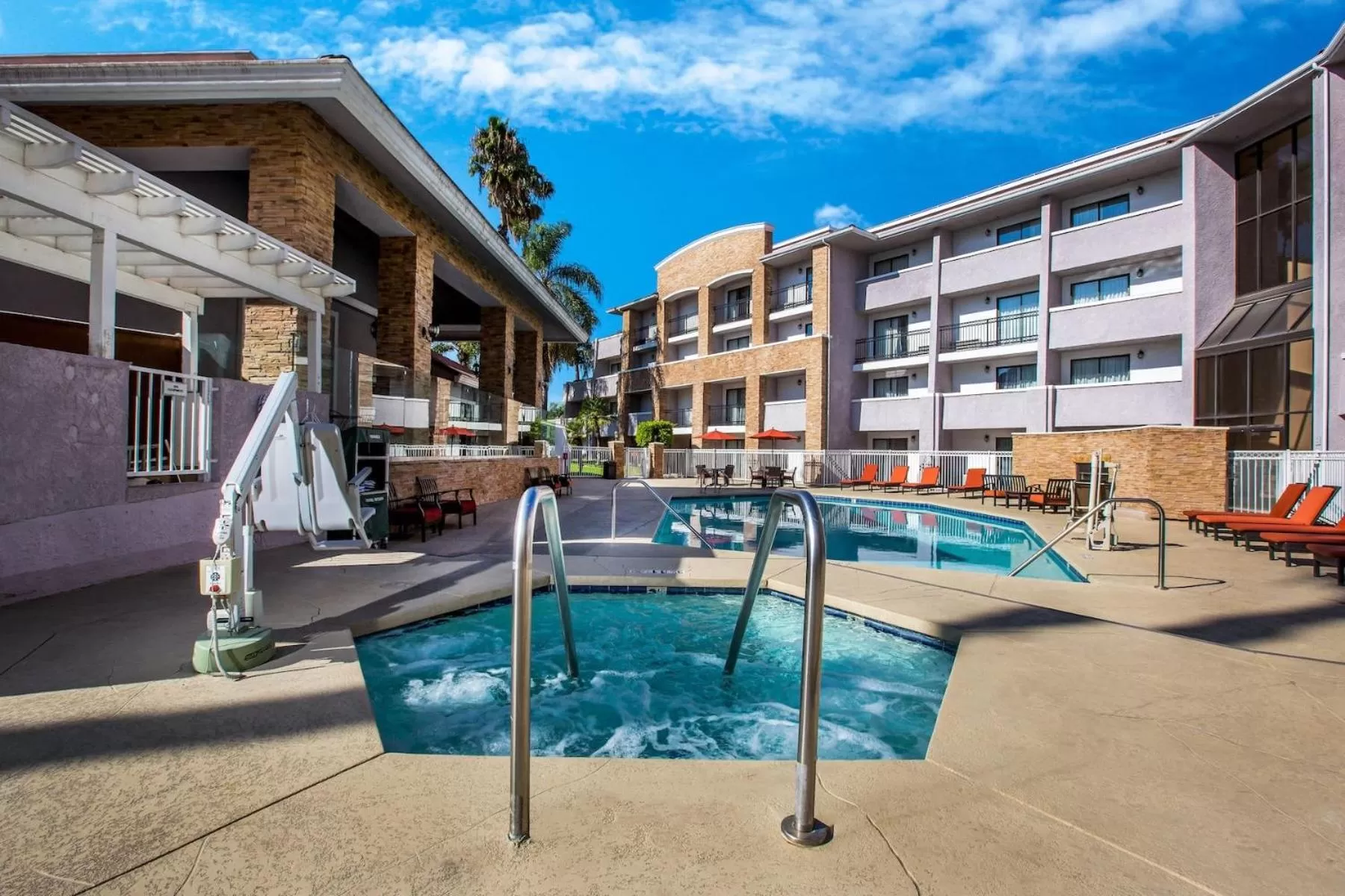 Property building in La Quinta by Wyndham Pomona