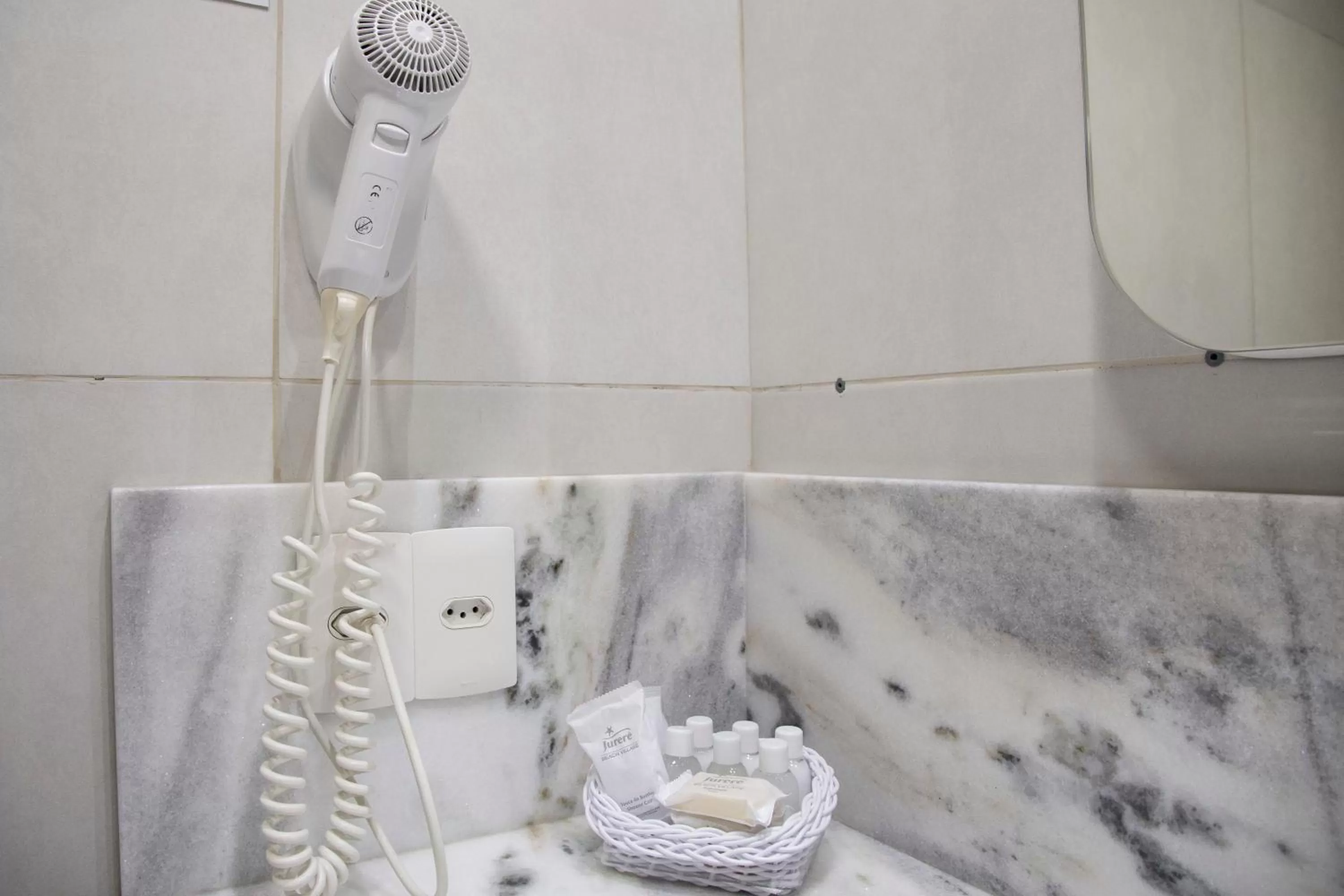 Bathroom in Jurerê Beach Village - Studio Vista Mar