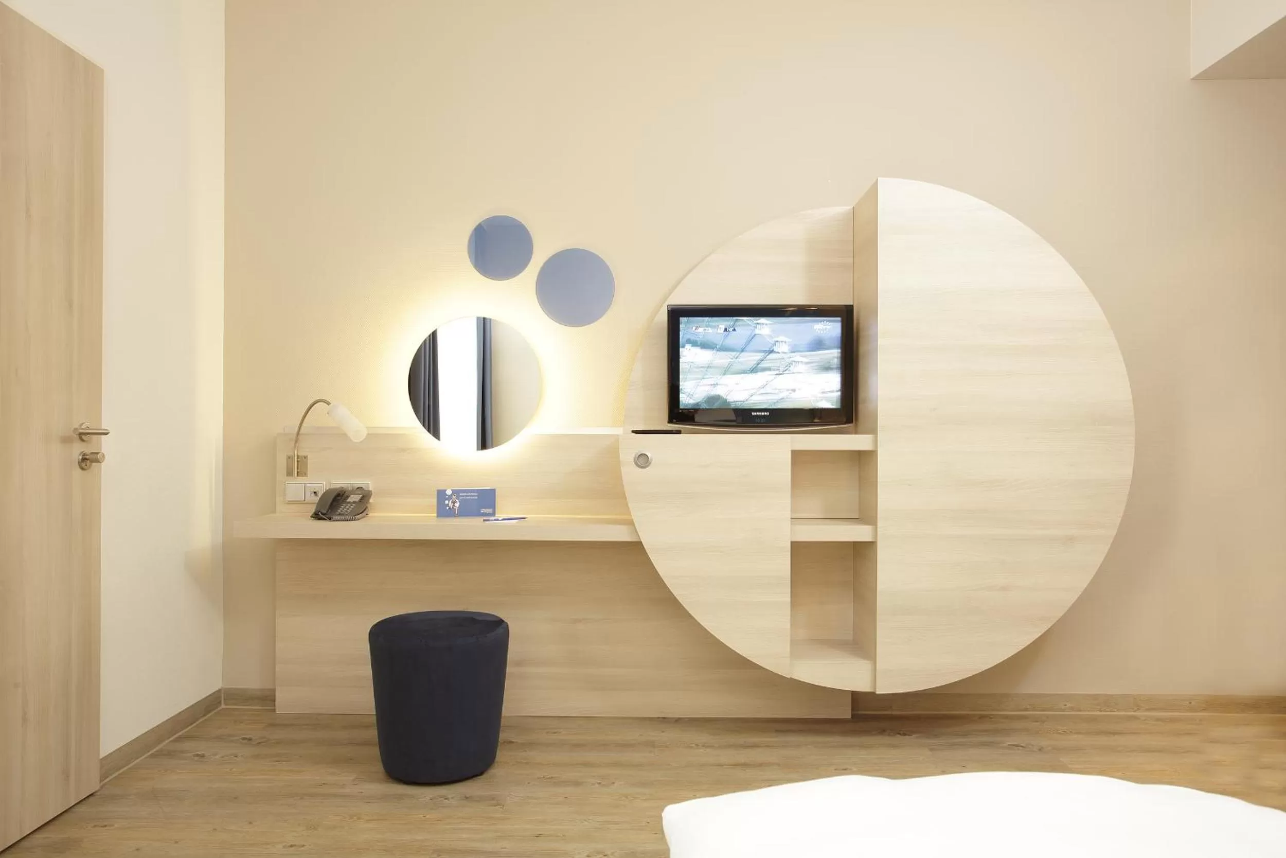 TV and multimedia in H2 Hotel Berlin-Alexanderplatz