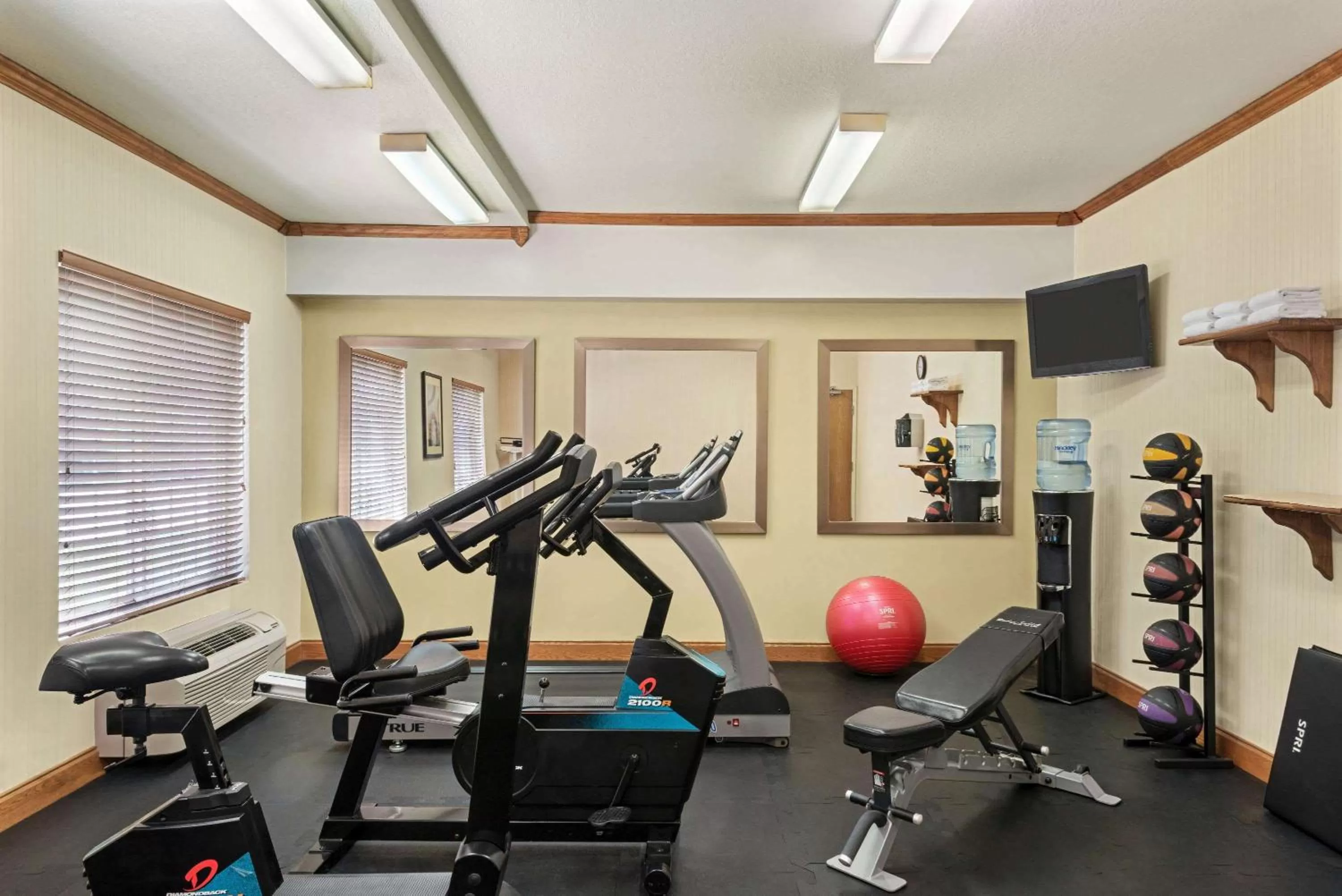 Fitness centre/facilities in Hawthorn Extended Stay by Wyndham Decatur