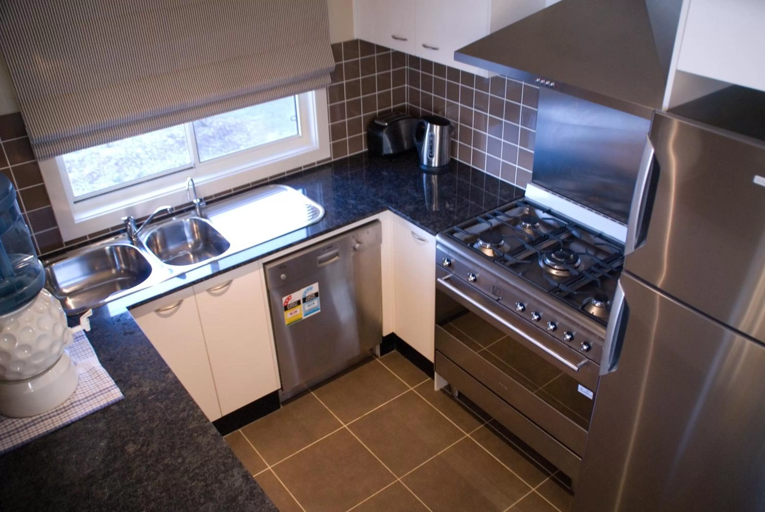 Kitchen or kitchenette in Kangaroo Valley Golf and Country Retreat