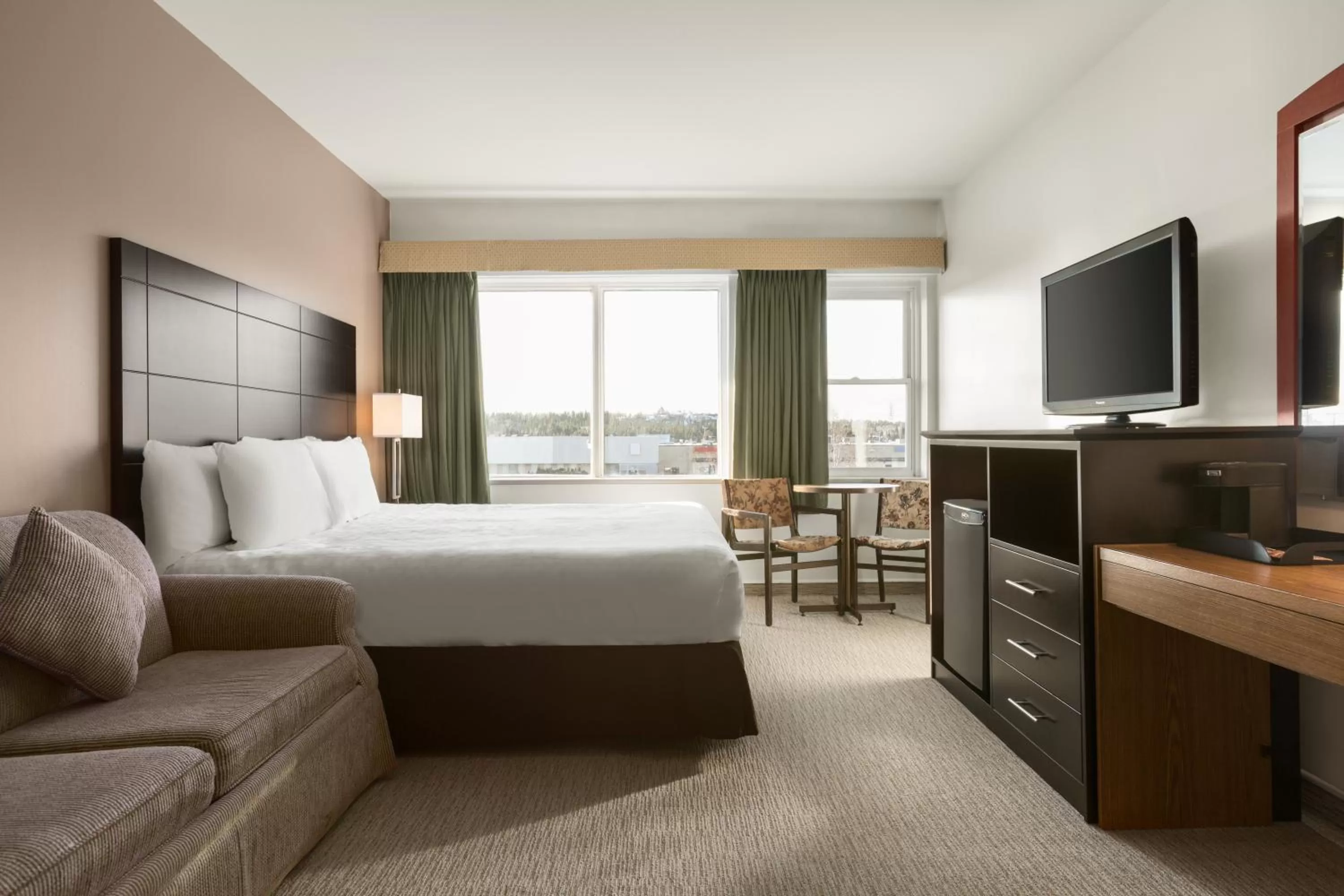 Photo of the whole room, Bed in Travelodge by Wyndham Baie Comeau