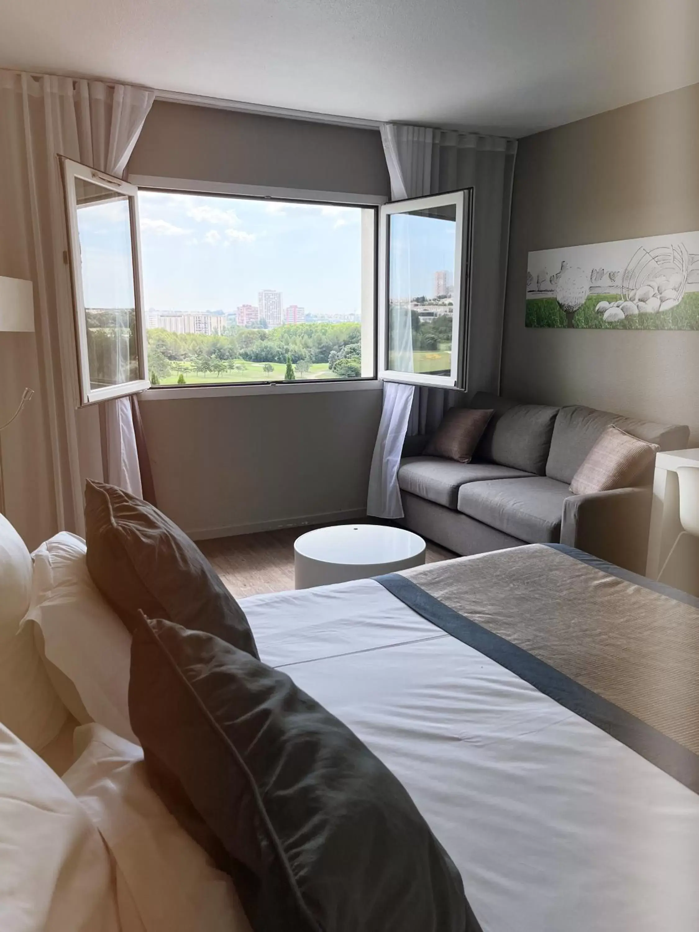 Double Room with Golf View in Hôtel Golf Fontcaude Double Room with Golf View in Hôtel Golf Fontcaude