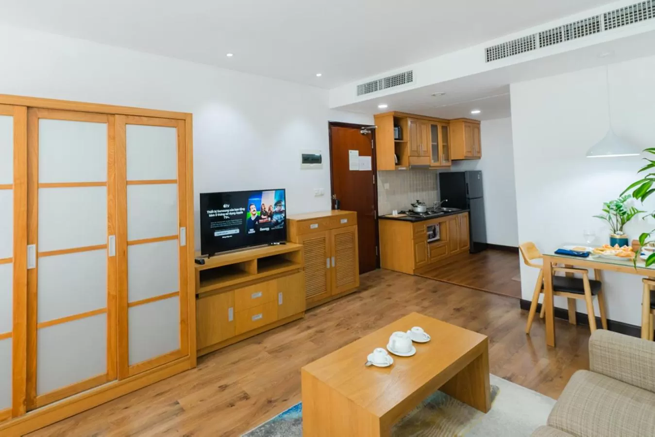 TV and multimedia in Lancaster Ho Chi Minh Serviced Apartment Official