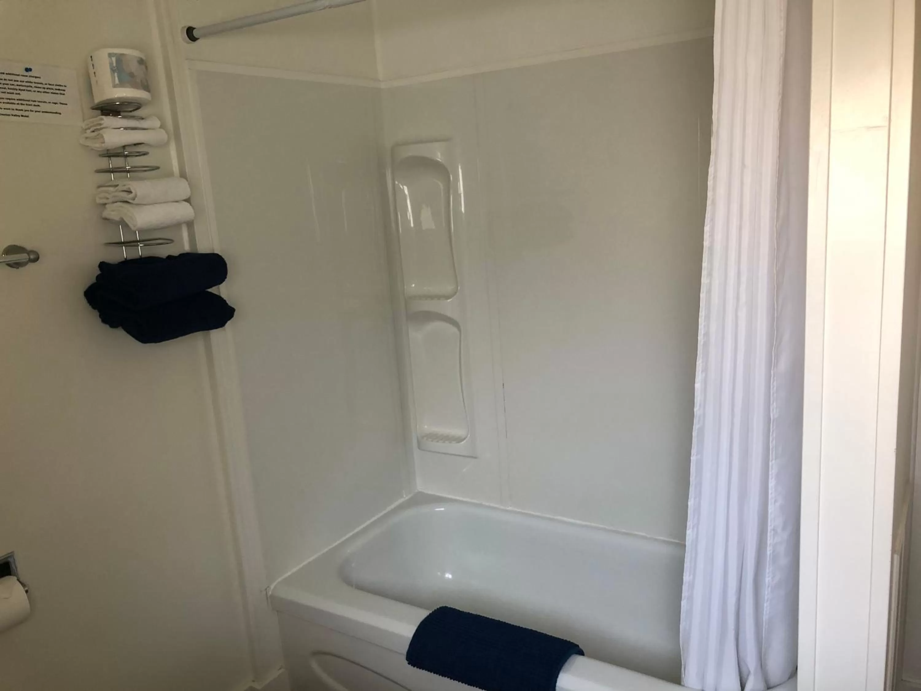 Creston Valley Motel