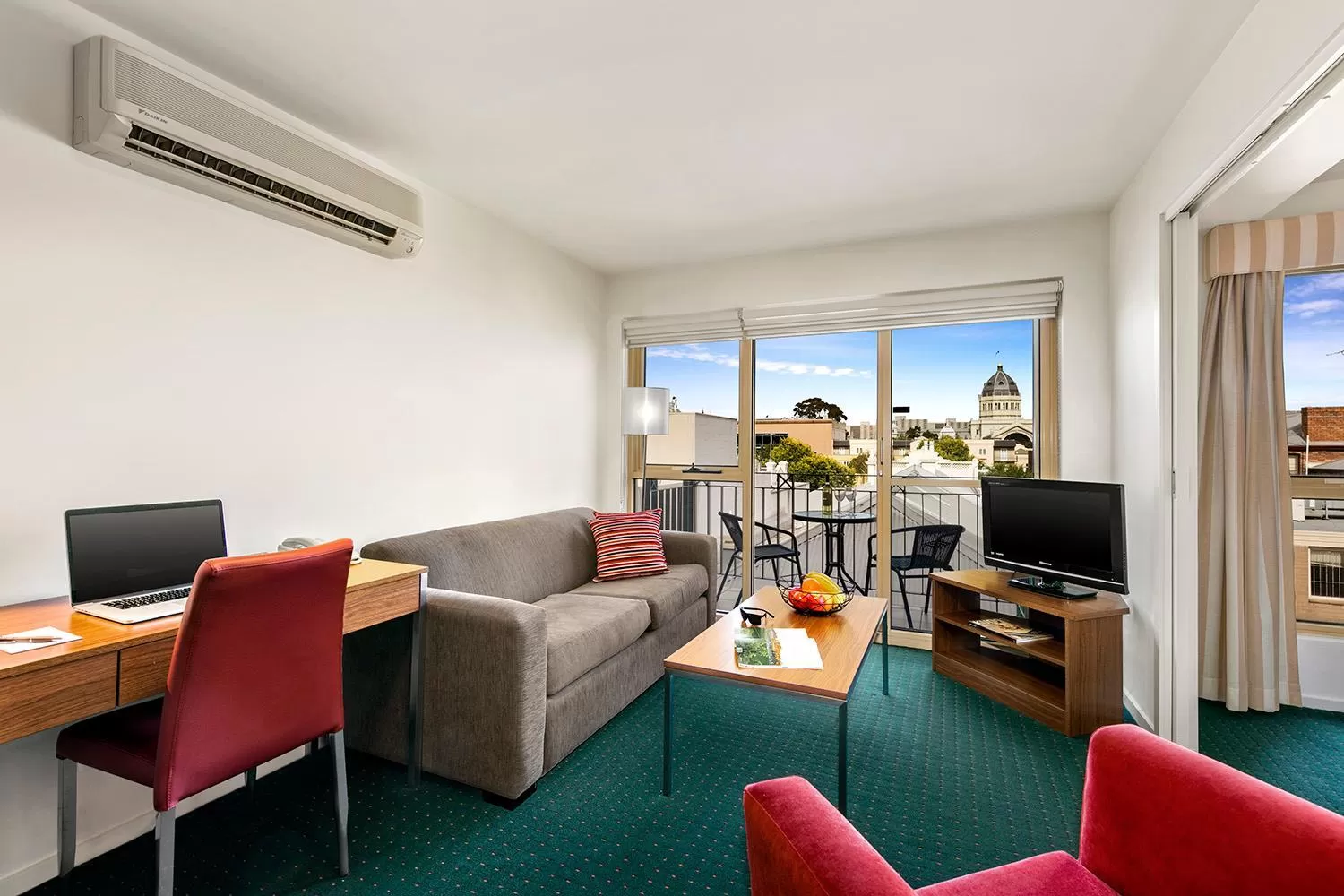 Living room in Melbourne Carlton Central Apartment Hotel Official