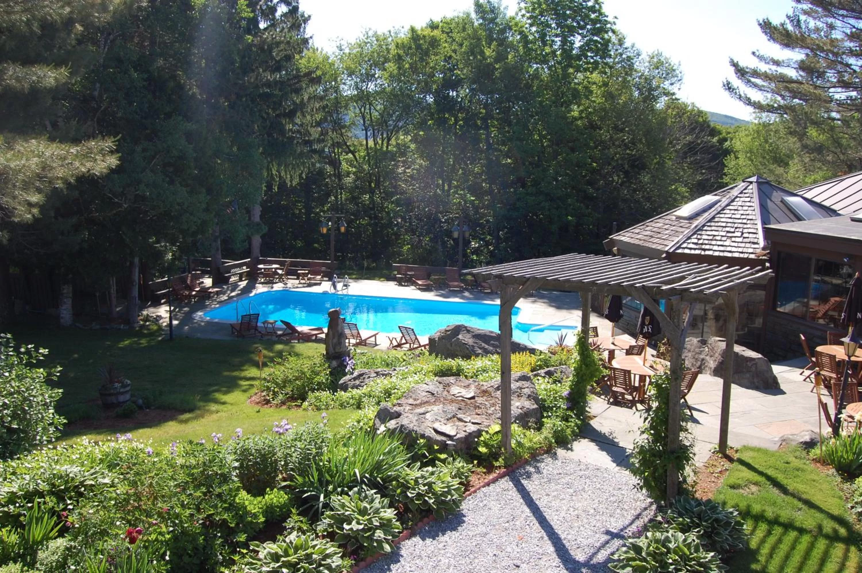 Swimming pool in Summit Lodge