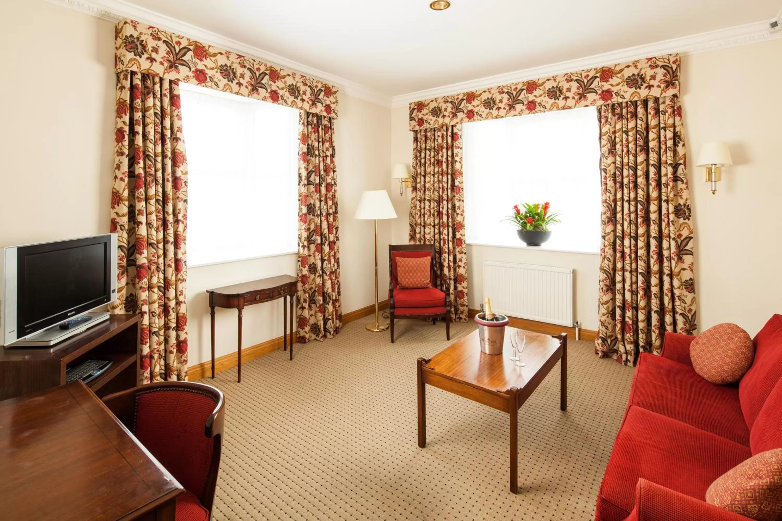 Photo of the whole room in Mercure York Fairfield Manor Hotel