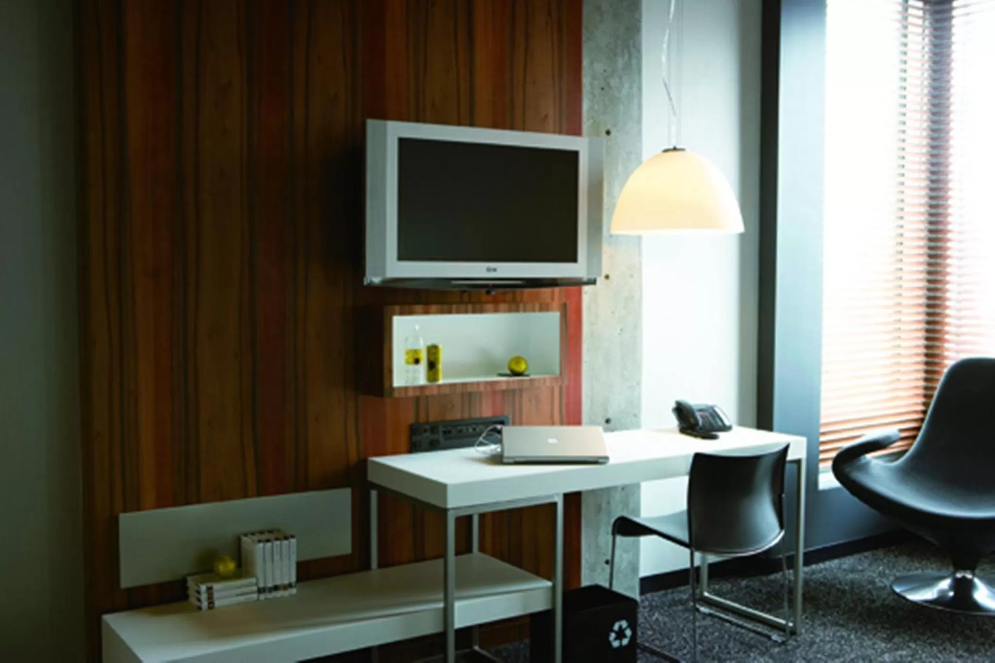 TV and multimedia in Alt Hotel Halifax Airport