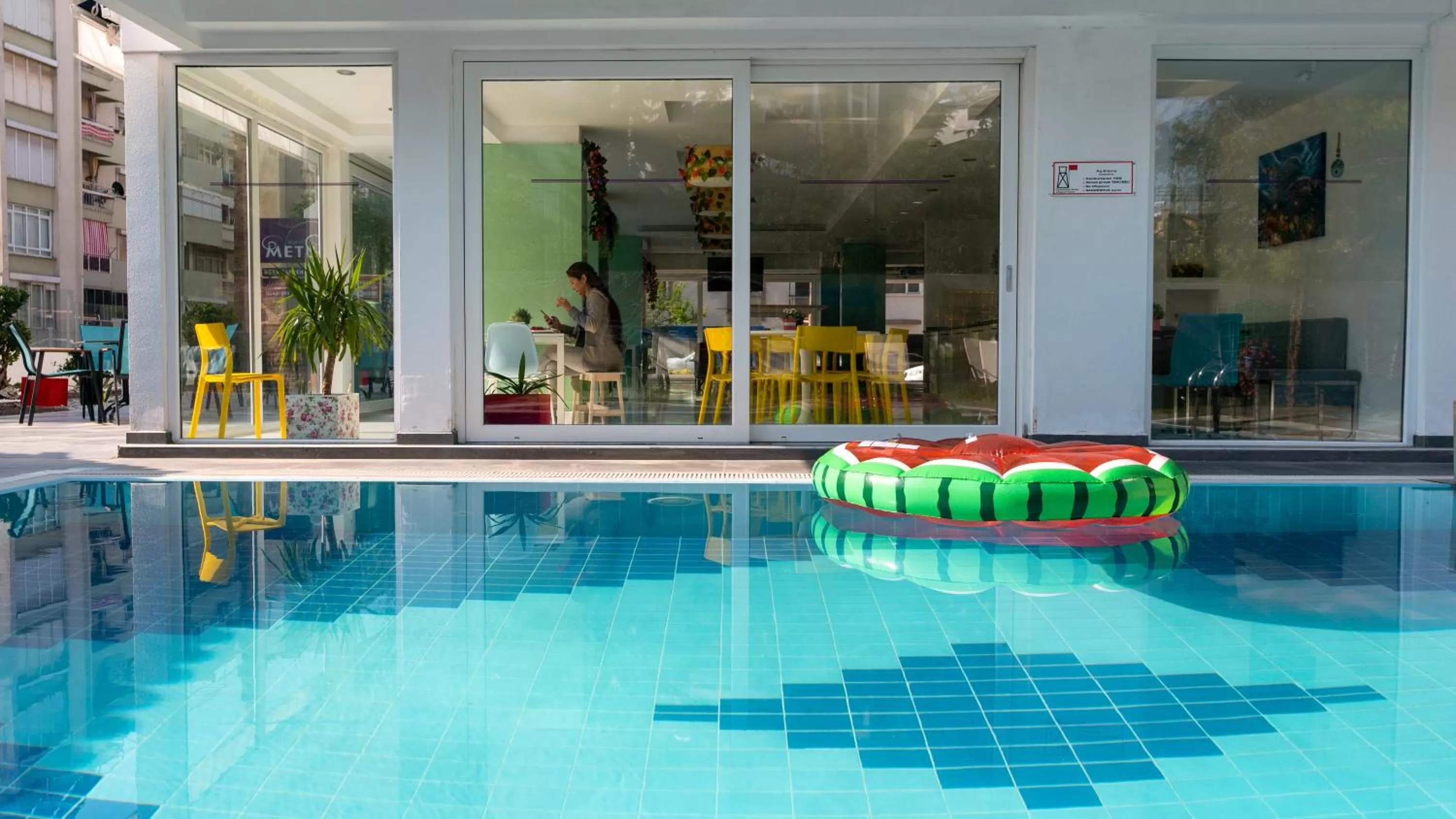 Swimming pool in Mene City Hotel