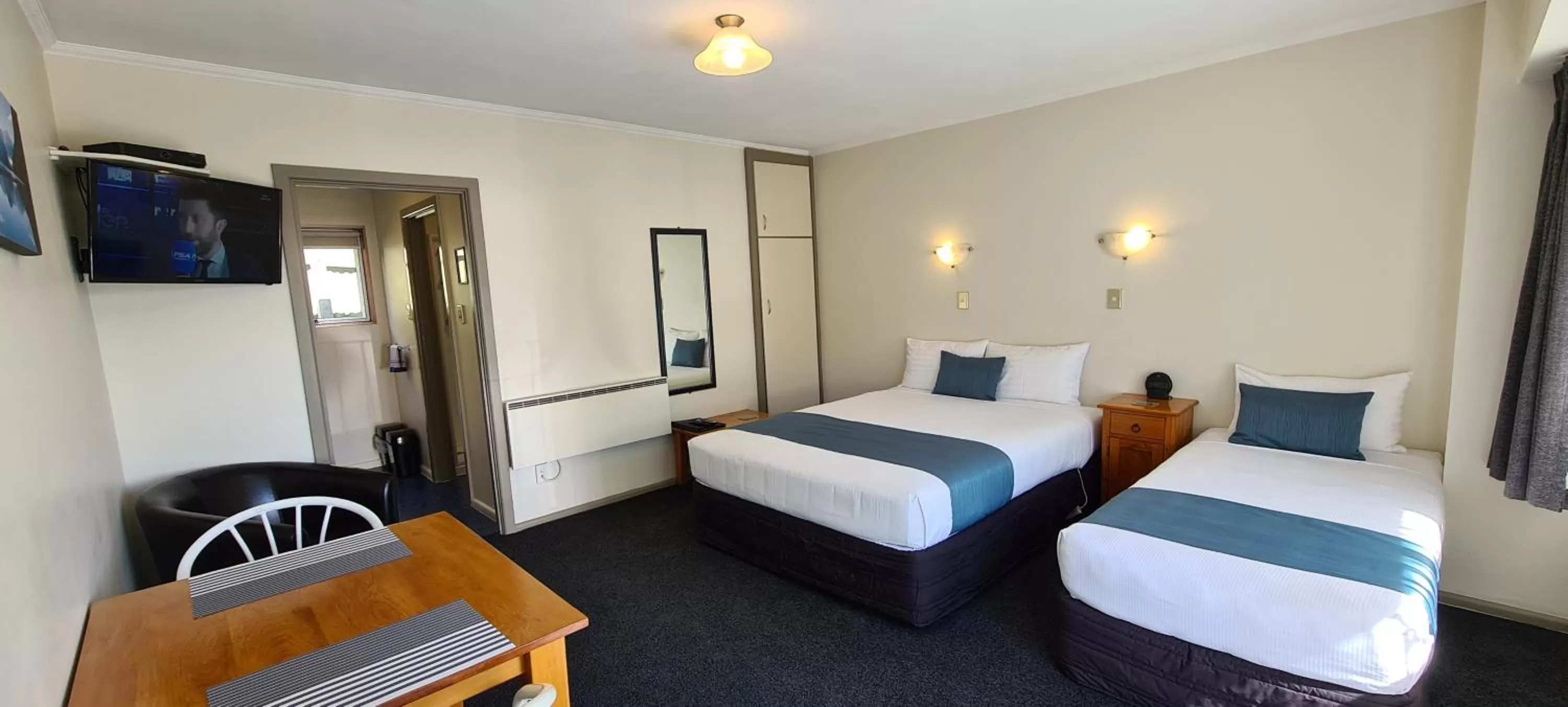 Bed in Parklands Motor Lodge Timaru