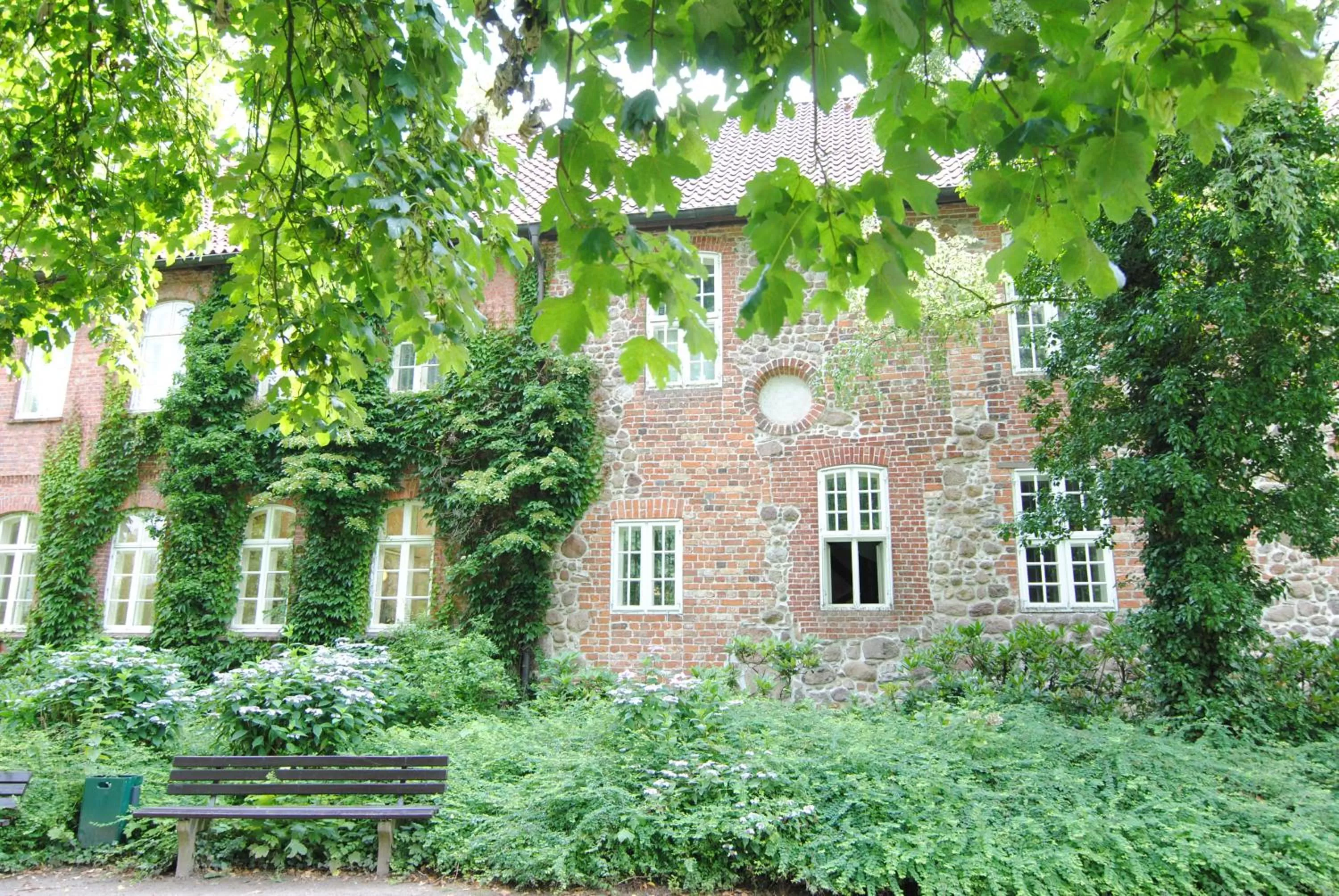 Staff in Hotel Paulsen