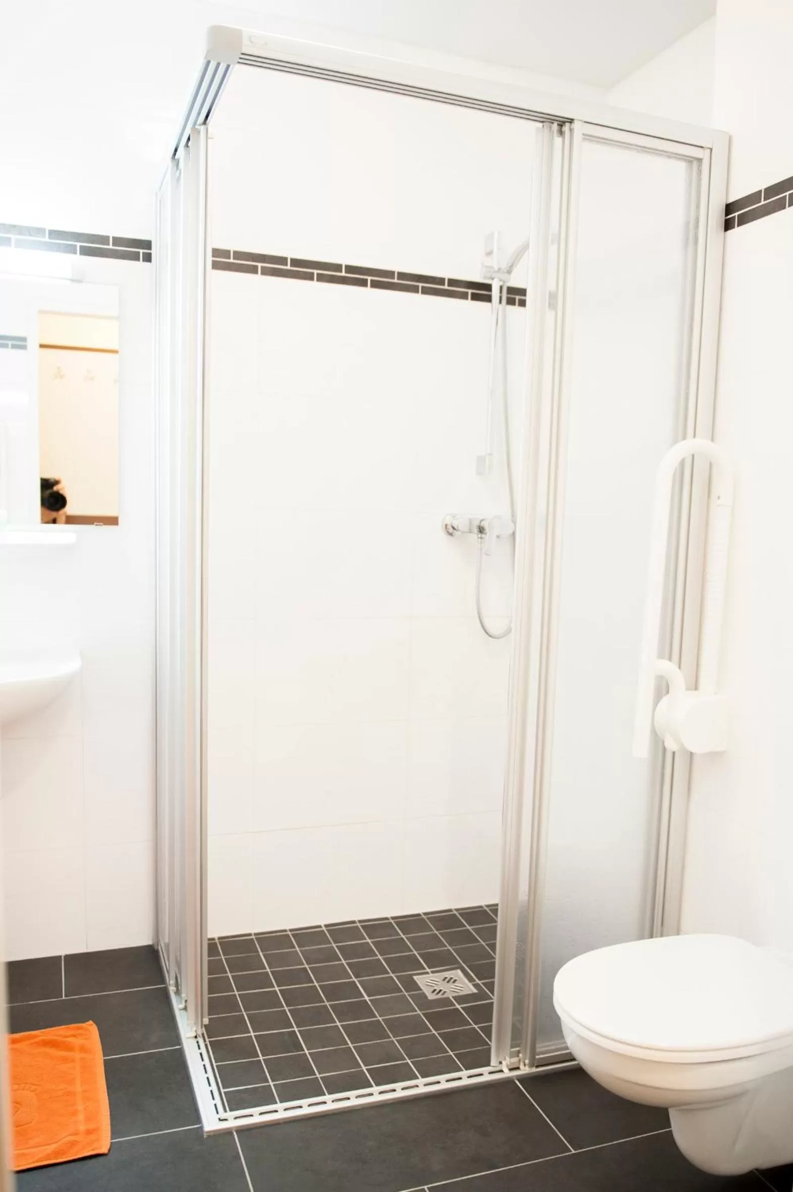 Toilet in Hotel Guidassoni