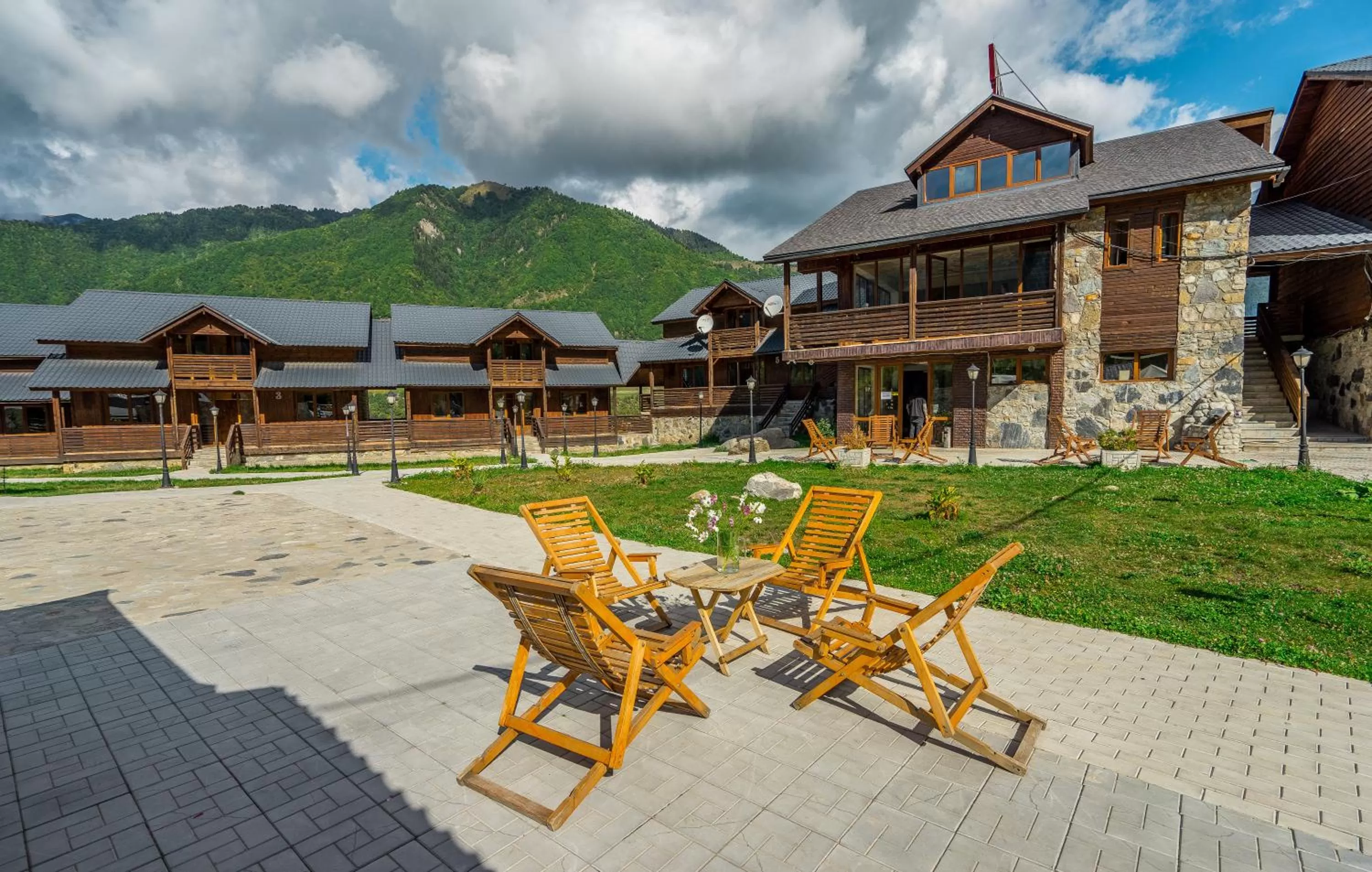 Property building in Hotel Banguriani