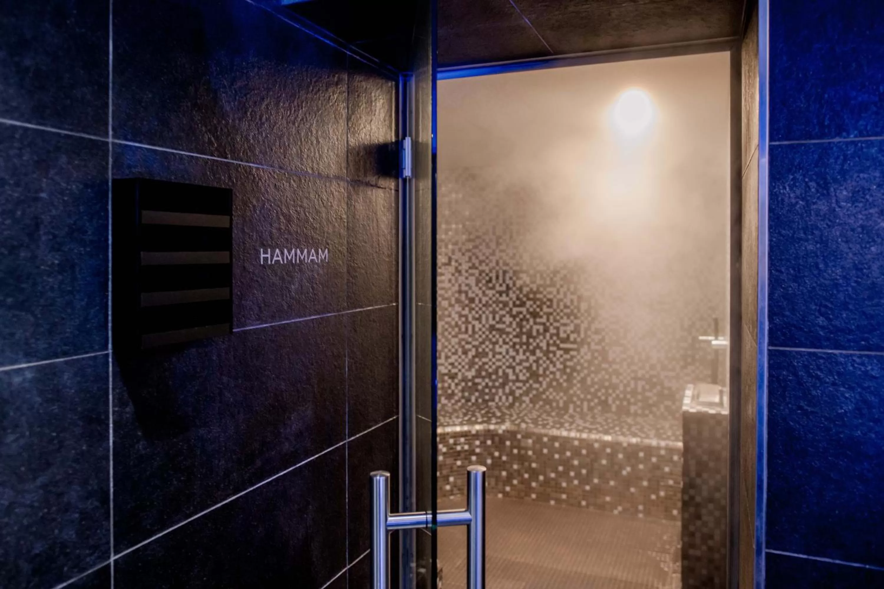 Steam room in Hotel Schweizerhof Bern & Spa