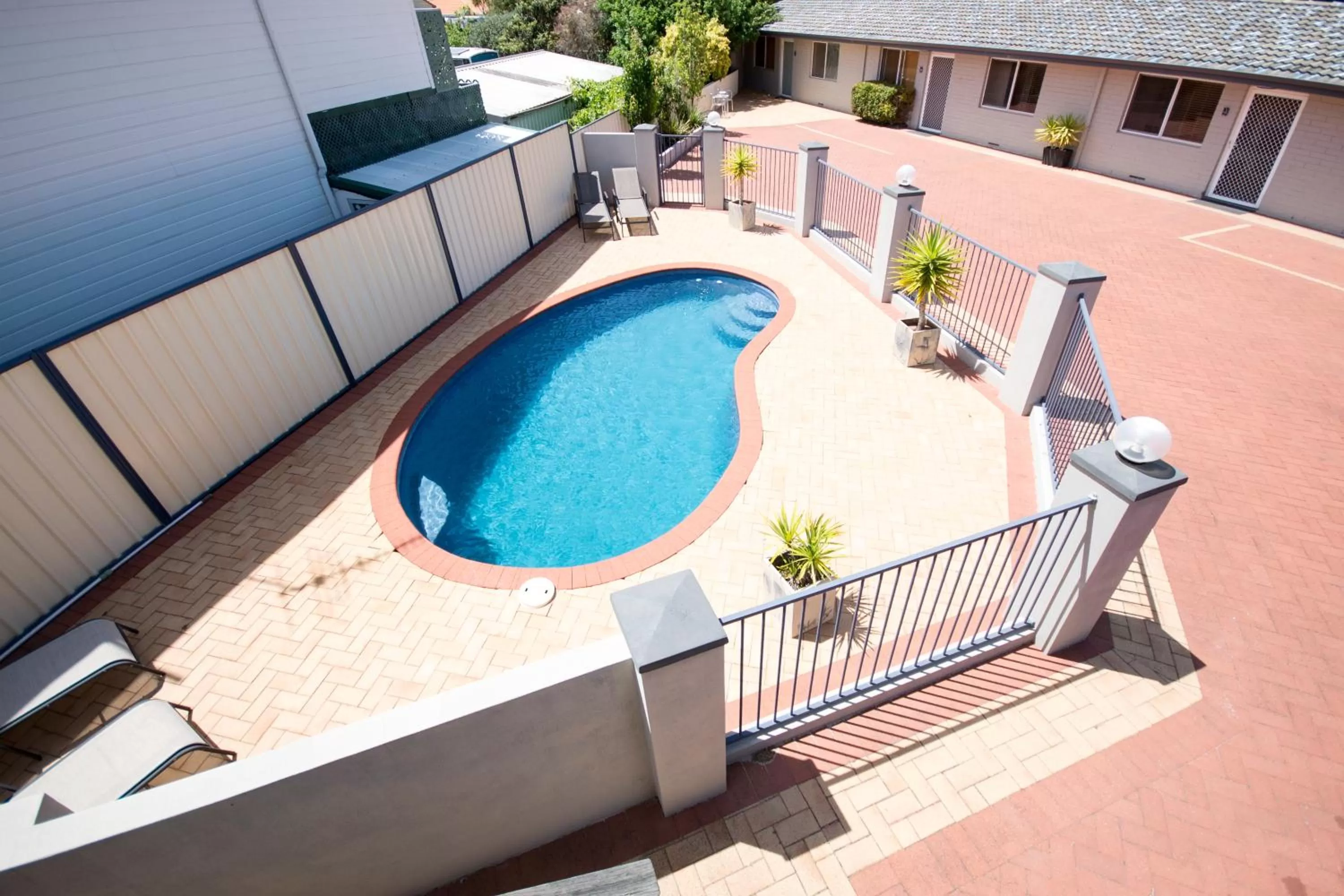 Balcony/Terrace, Pool View in Archipelago Apartments Esperance