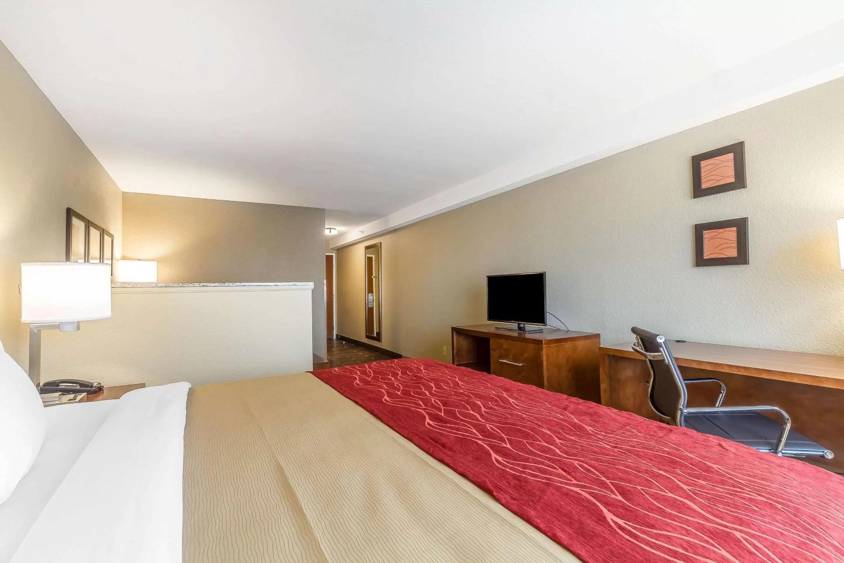 King Suite - Non-Smoking in Comfort Inn & Suites Rocklin