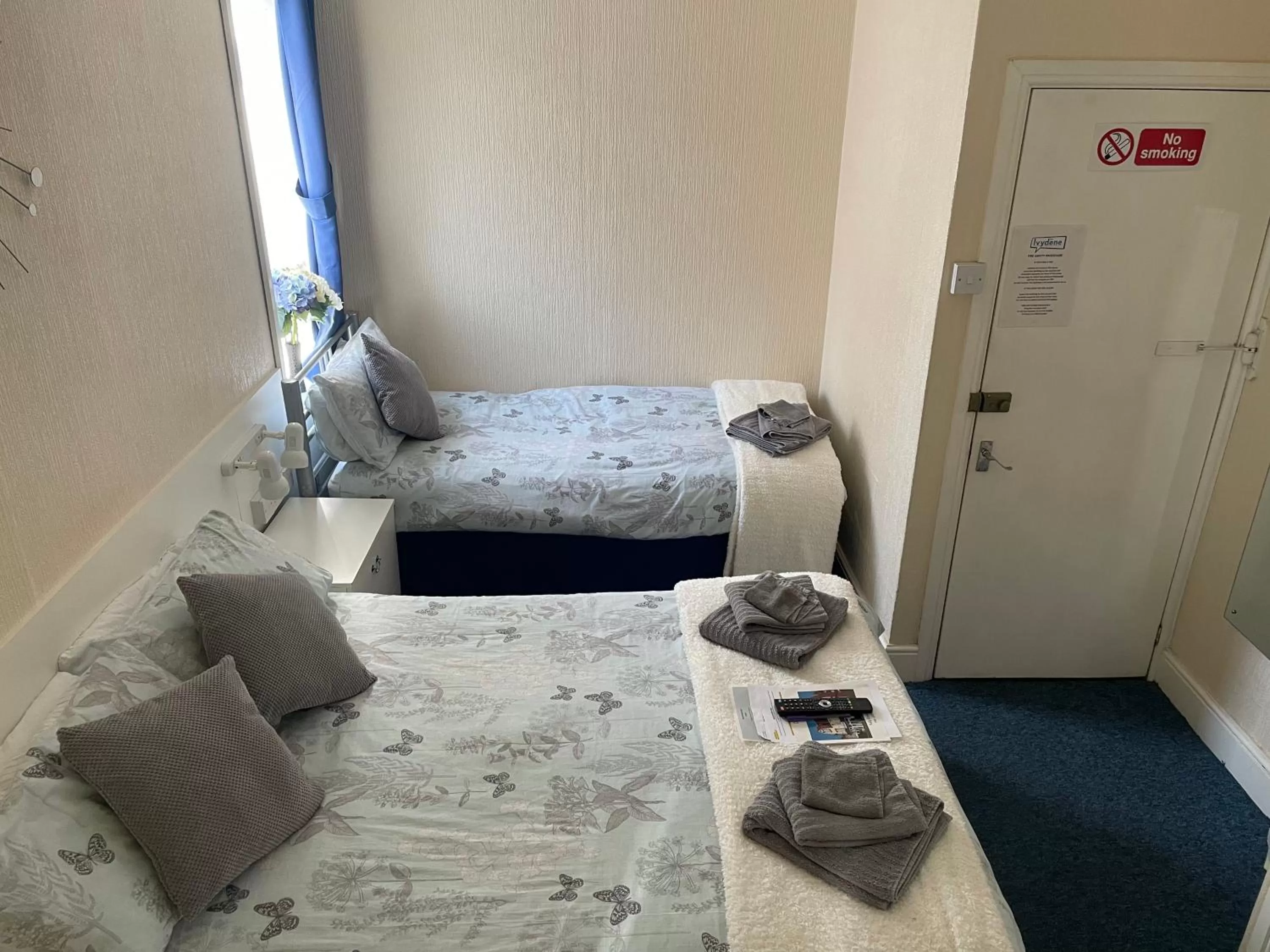 Bed in Ivydene Guest House