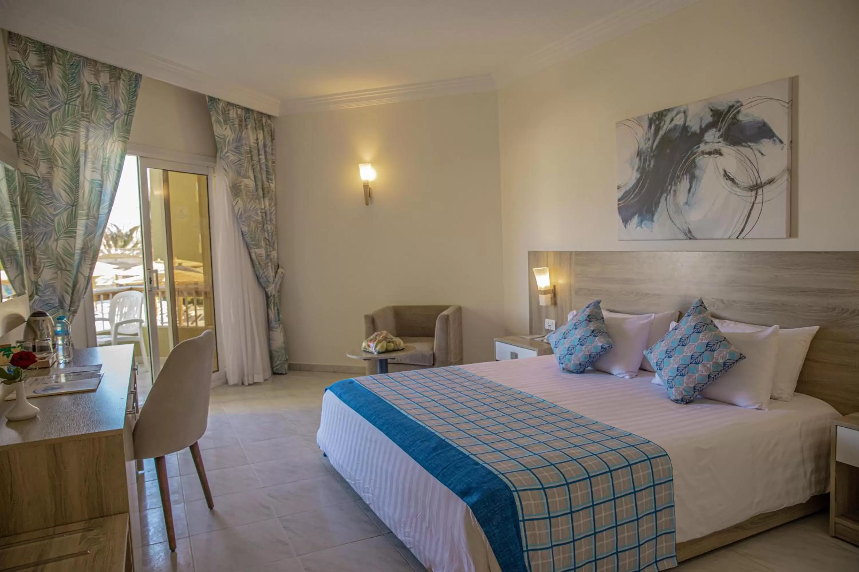 Bed in Palm Beach Resort Families and Couples only