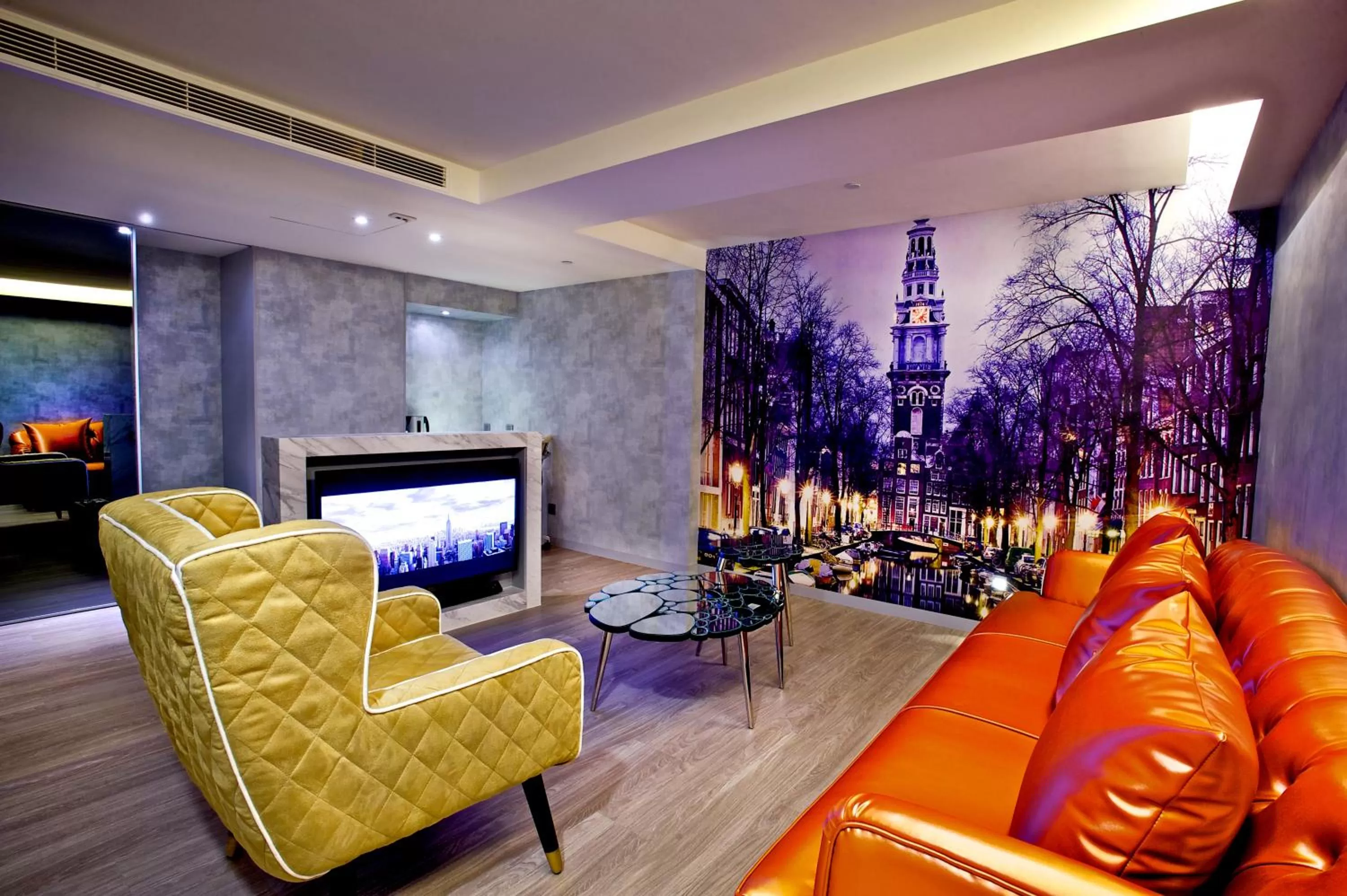 Photo of the whole room in FX Hotel Kaohsiung Zhonghua Road Branch