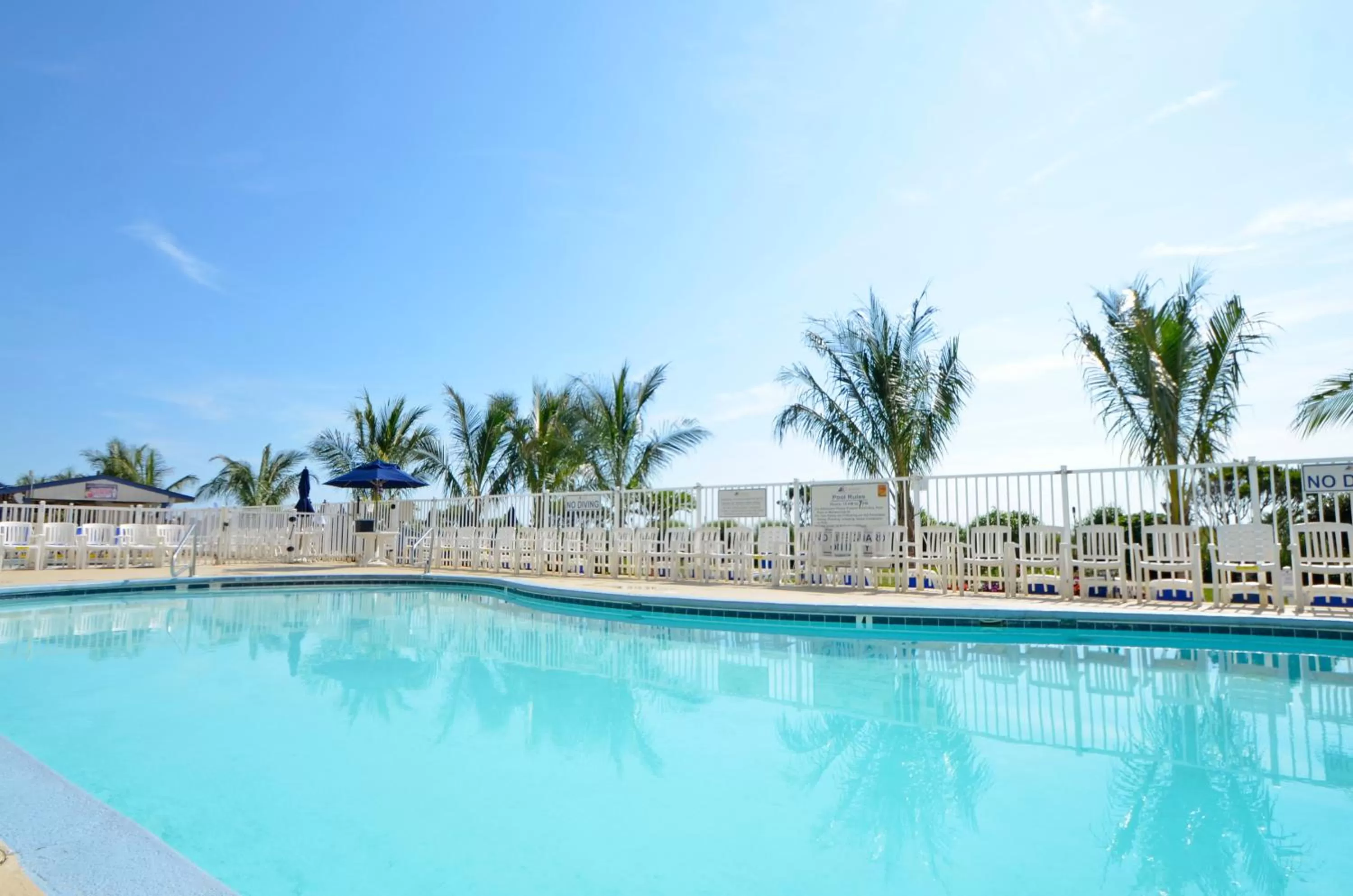 Swimming pool in Carousel Resort Hotel and Condominiums