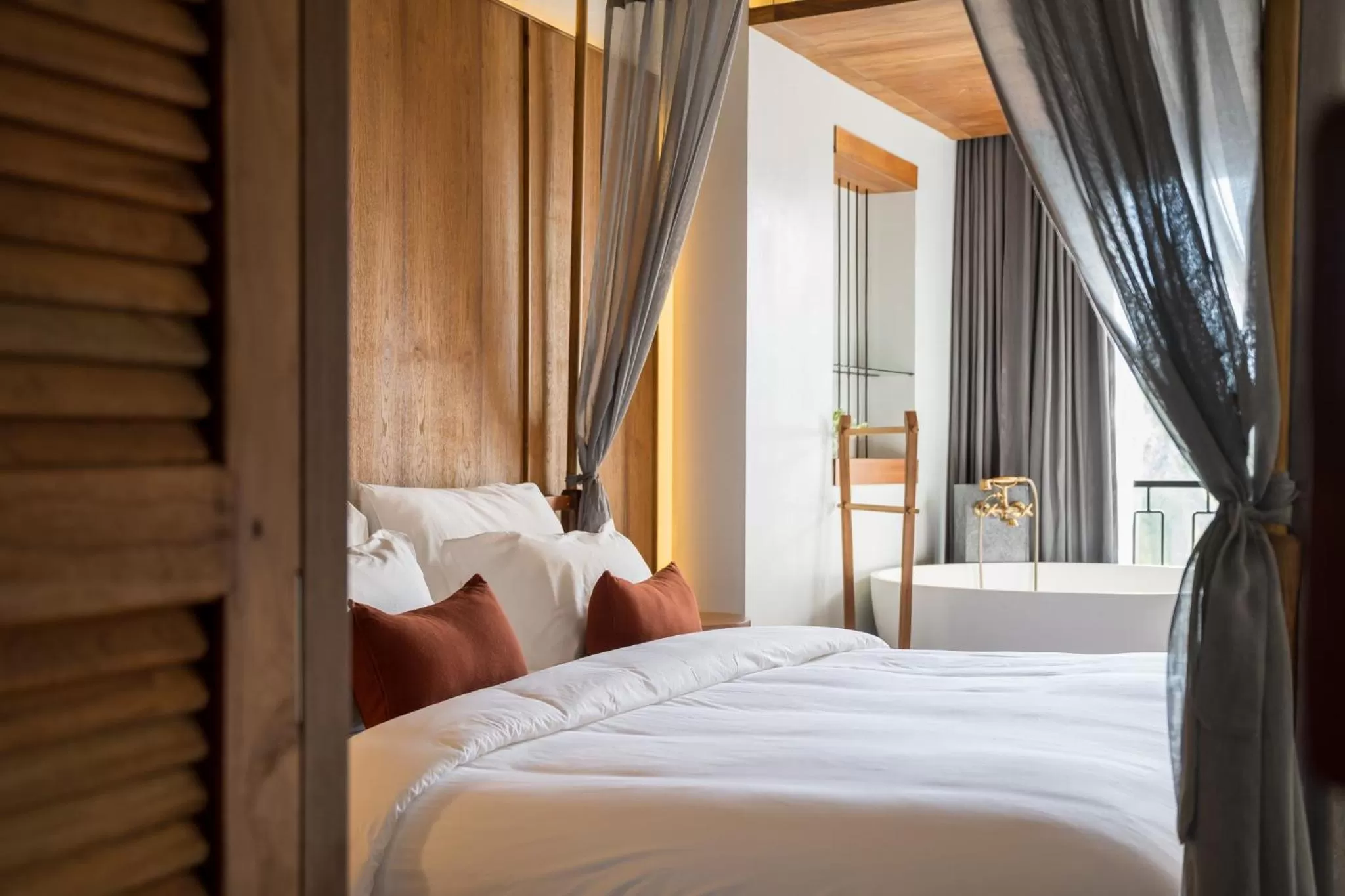 Bed in Hotel Gahn Khao Lak