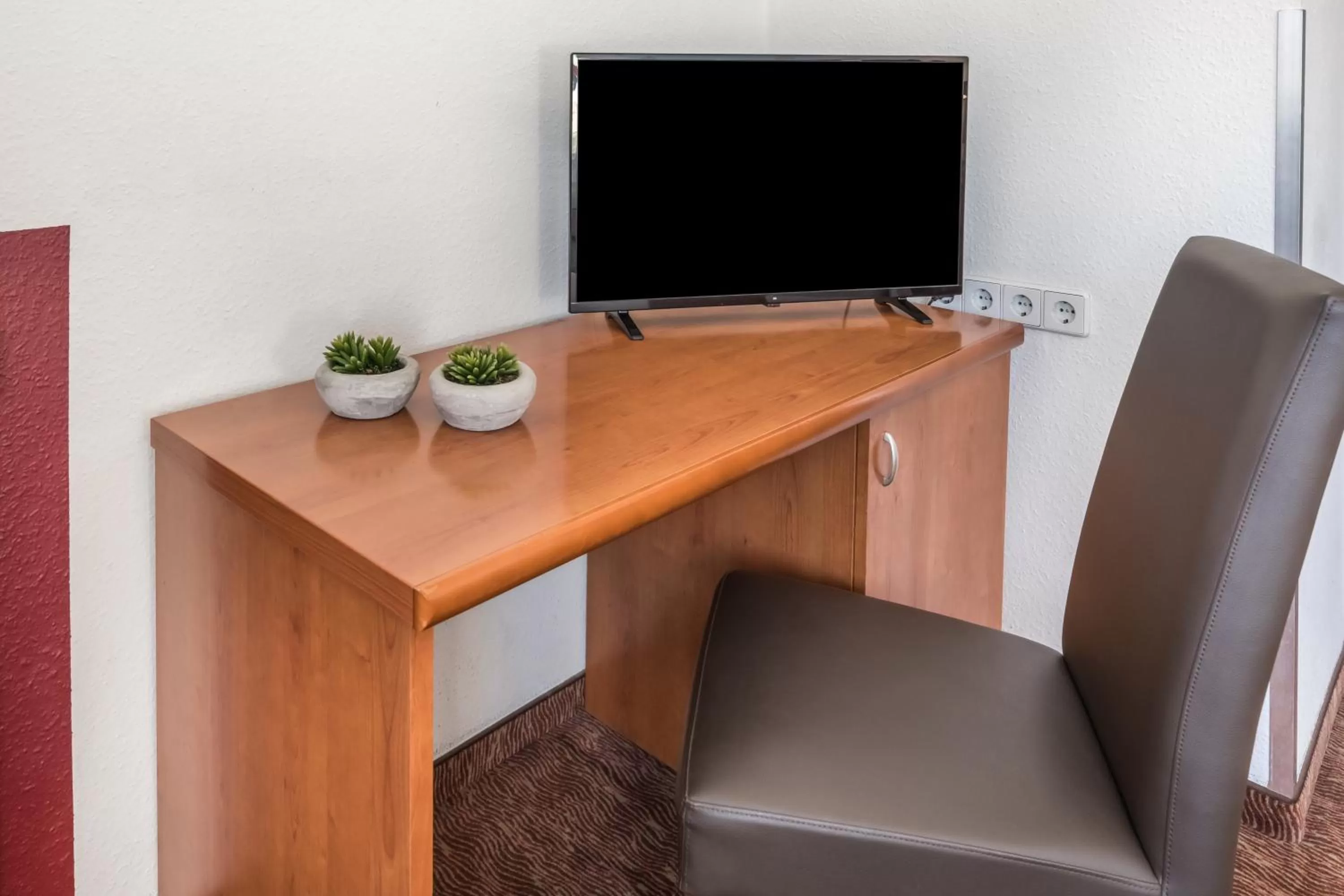 TV and multimedia in Hotel Aldea Berlin