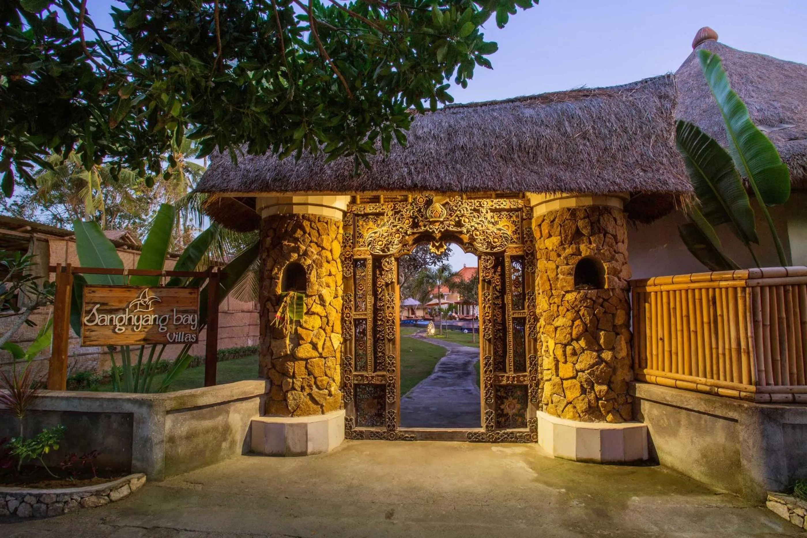 Facade/entrance in Sanghyang Bay Villas