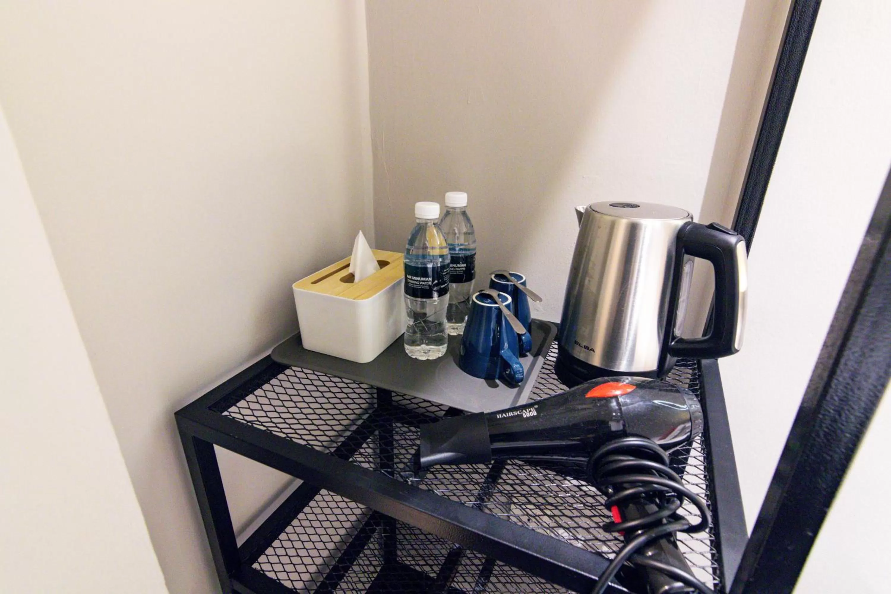 Coffee/Tea Facilities in Ink Hotel by ALV