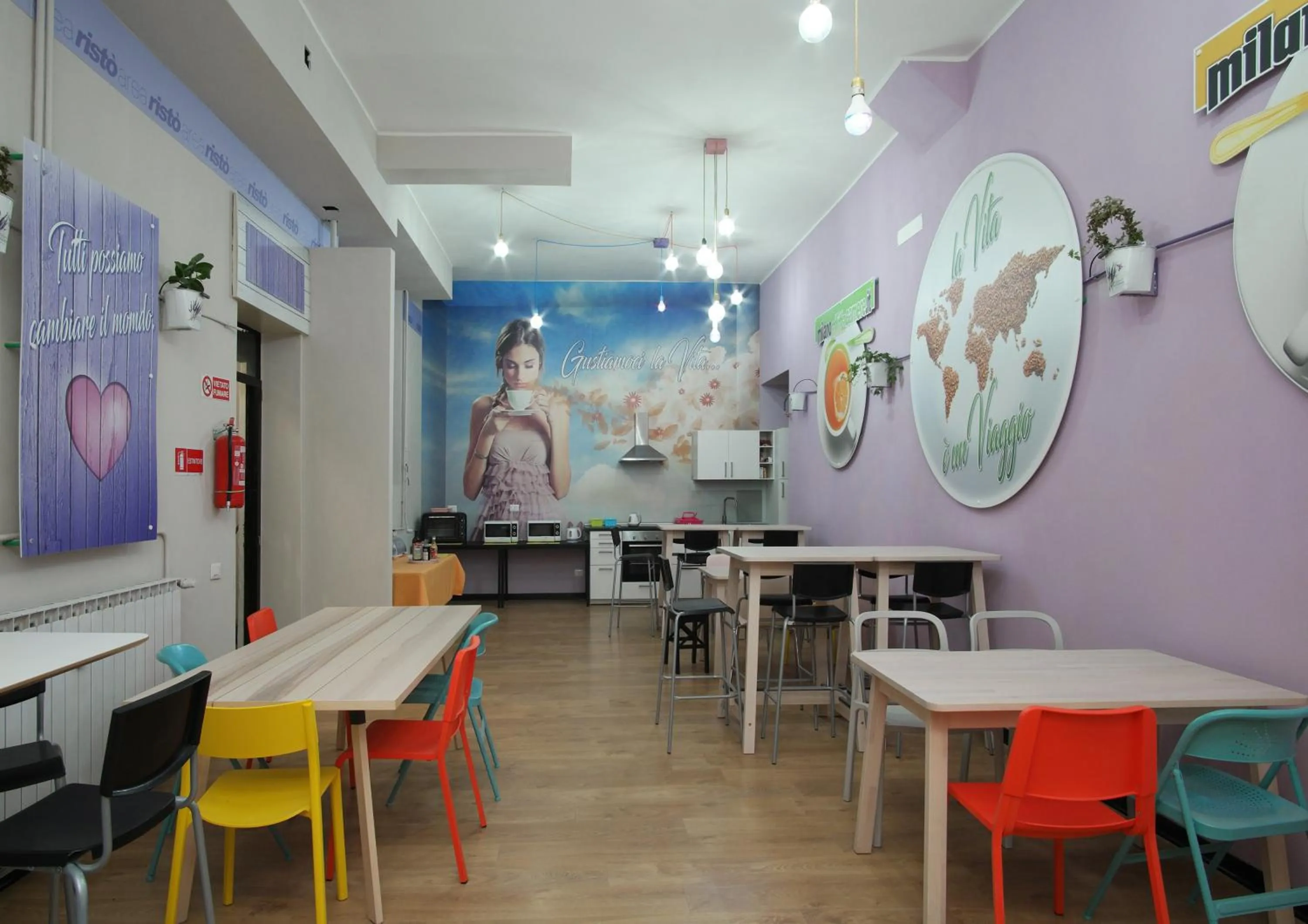 Communal kitchen in Milano Ostello