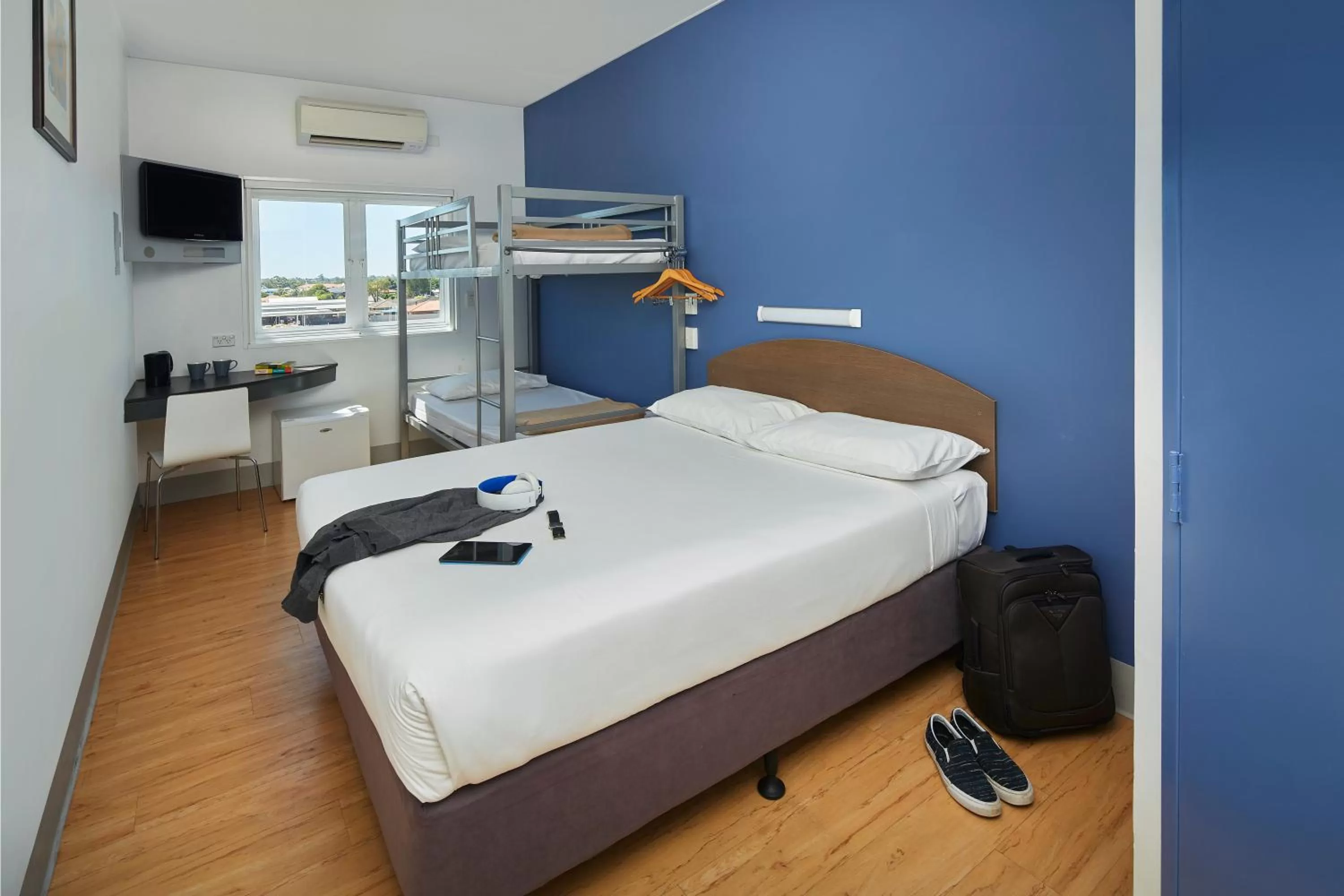 Bed in ibis Budget Perth Airport