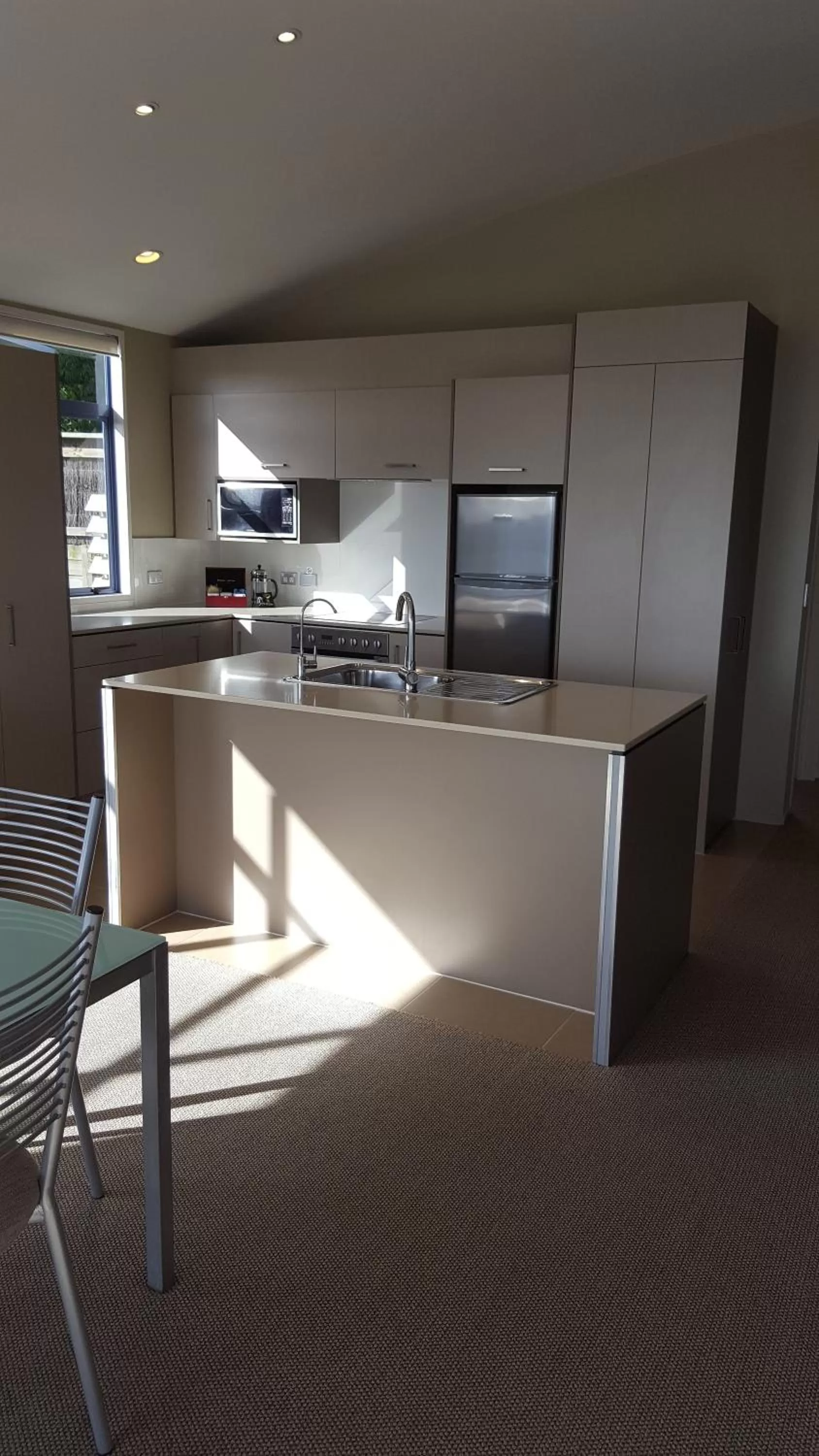 Kitchen or kitchenette in Sails on the Lake