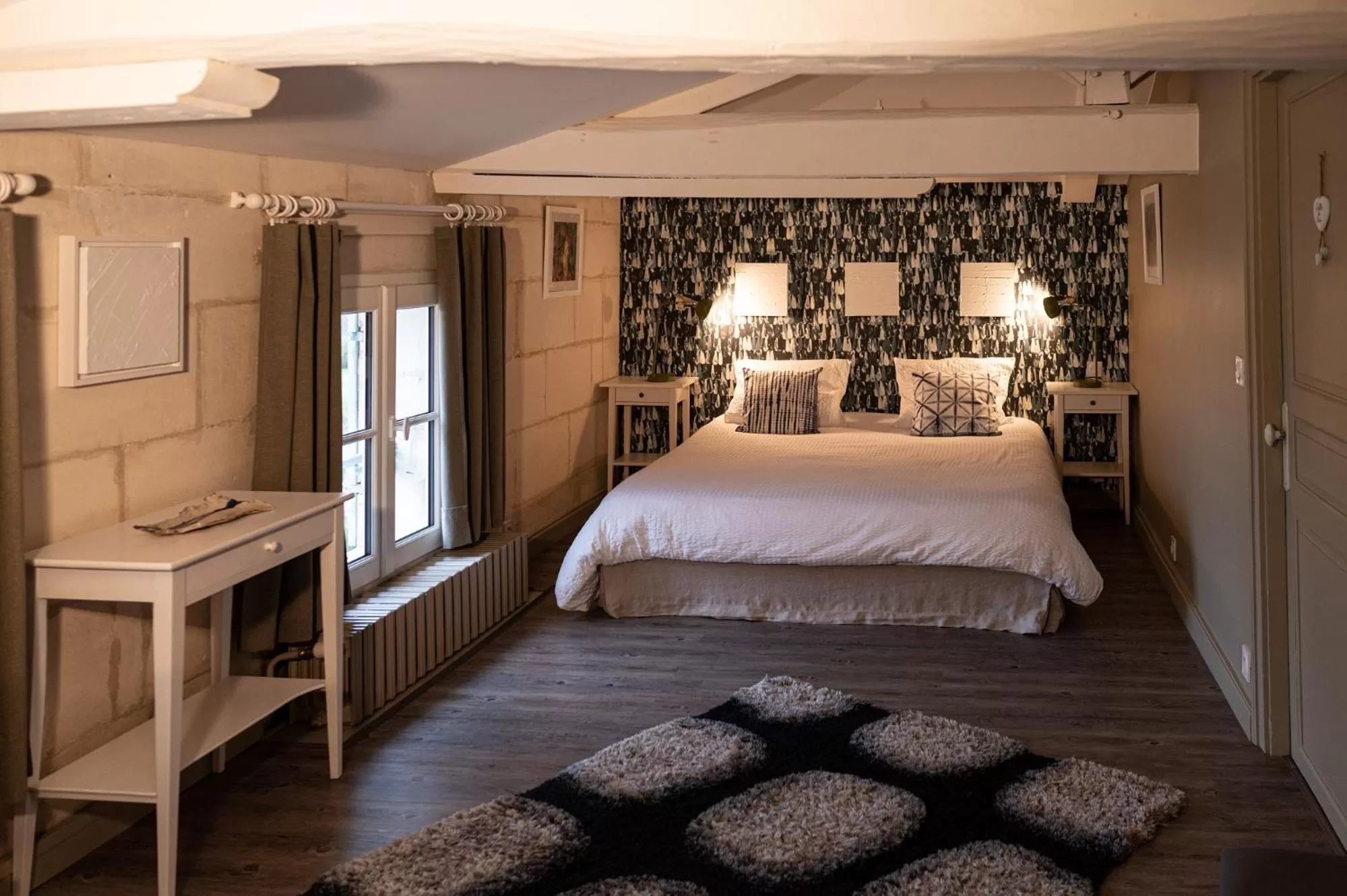 Photo of the whole room, Bed in La Tillaie SPA et Sauna