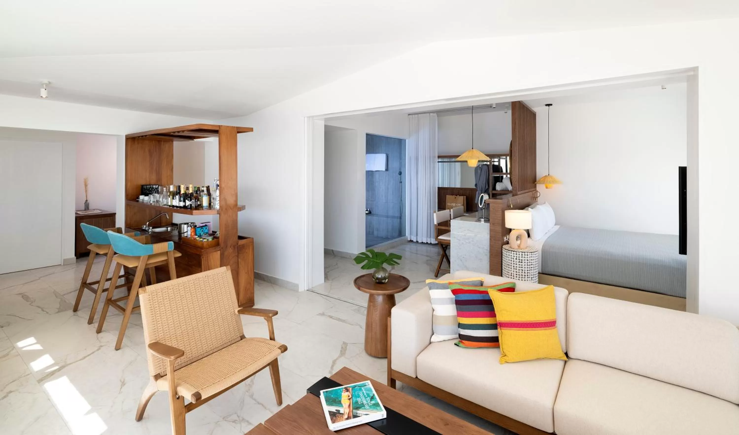 Photo of the whole room in ME Cabo by Meliá