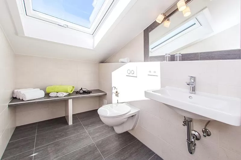 Bathroom in Zirbelstube