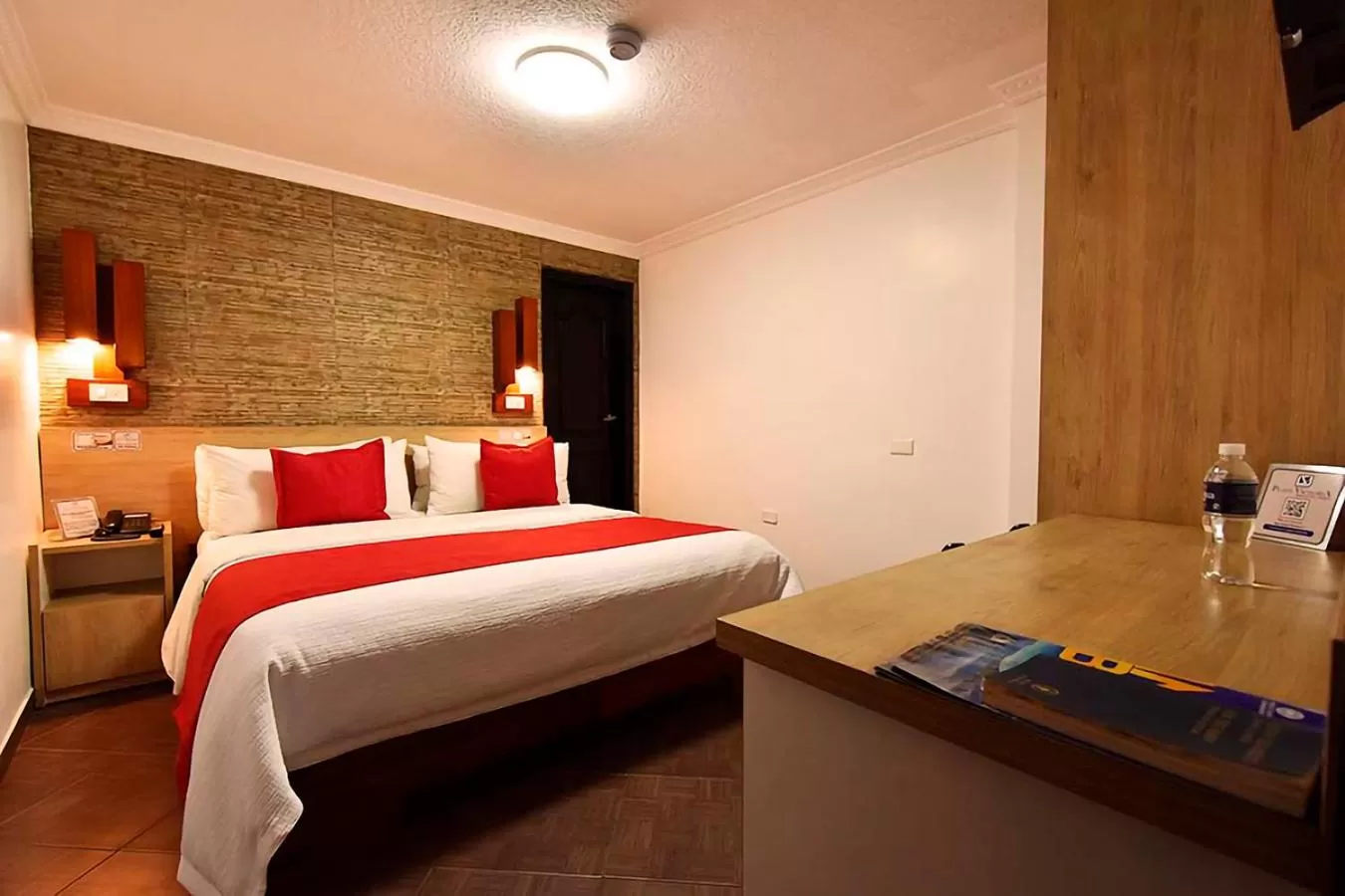 Bed in Hotel Plaza Victoria