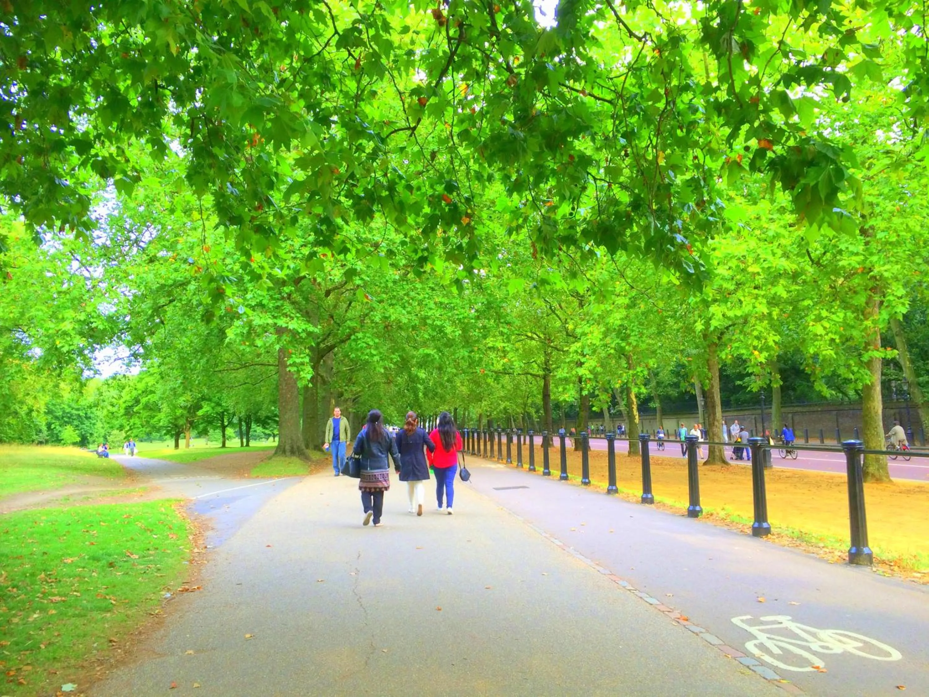 Nearby landmark in easyHotel Victoria