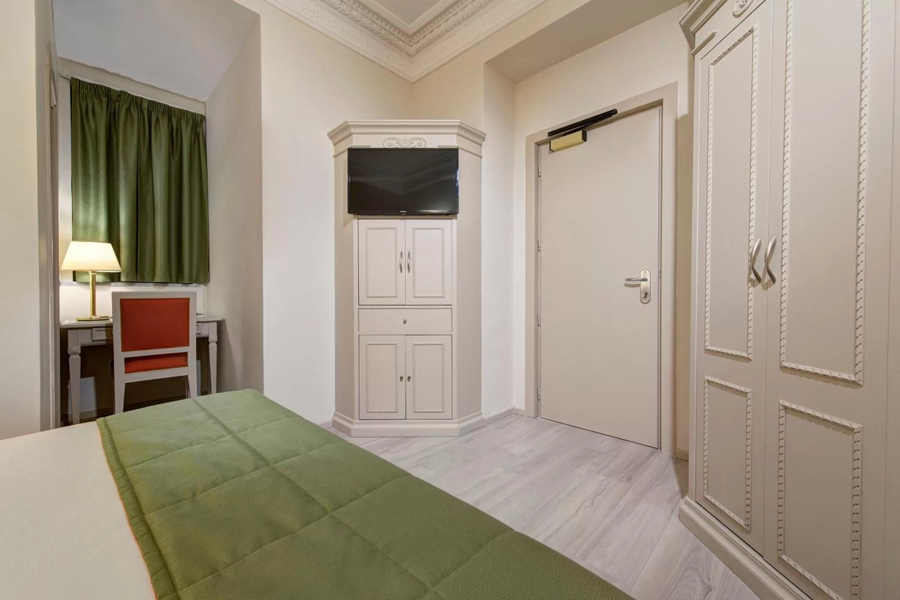 Bed in BB Hotels Smarthotel Bailey's